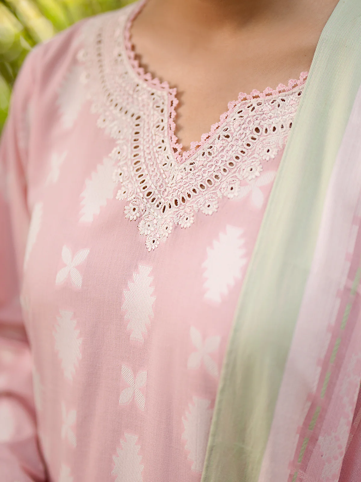 Embroidered Jacquard Suit - EWU24V3-30048-3P - Image 3
