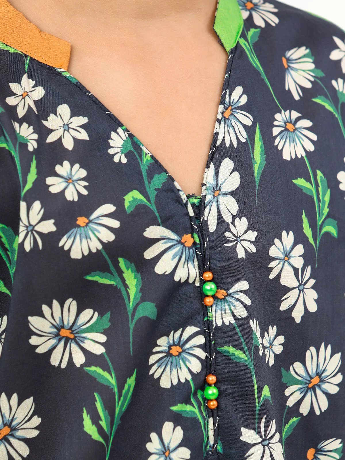 Printed Lawn Shirt Trouser - EGTKP22-70299 (2-Pcs) - Image 3