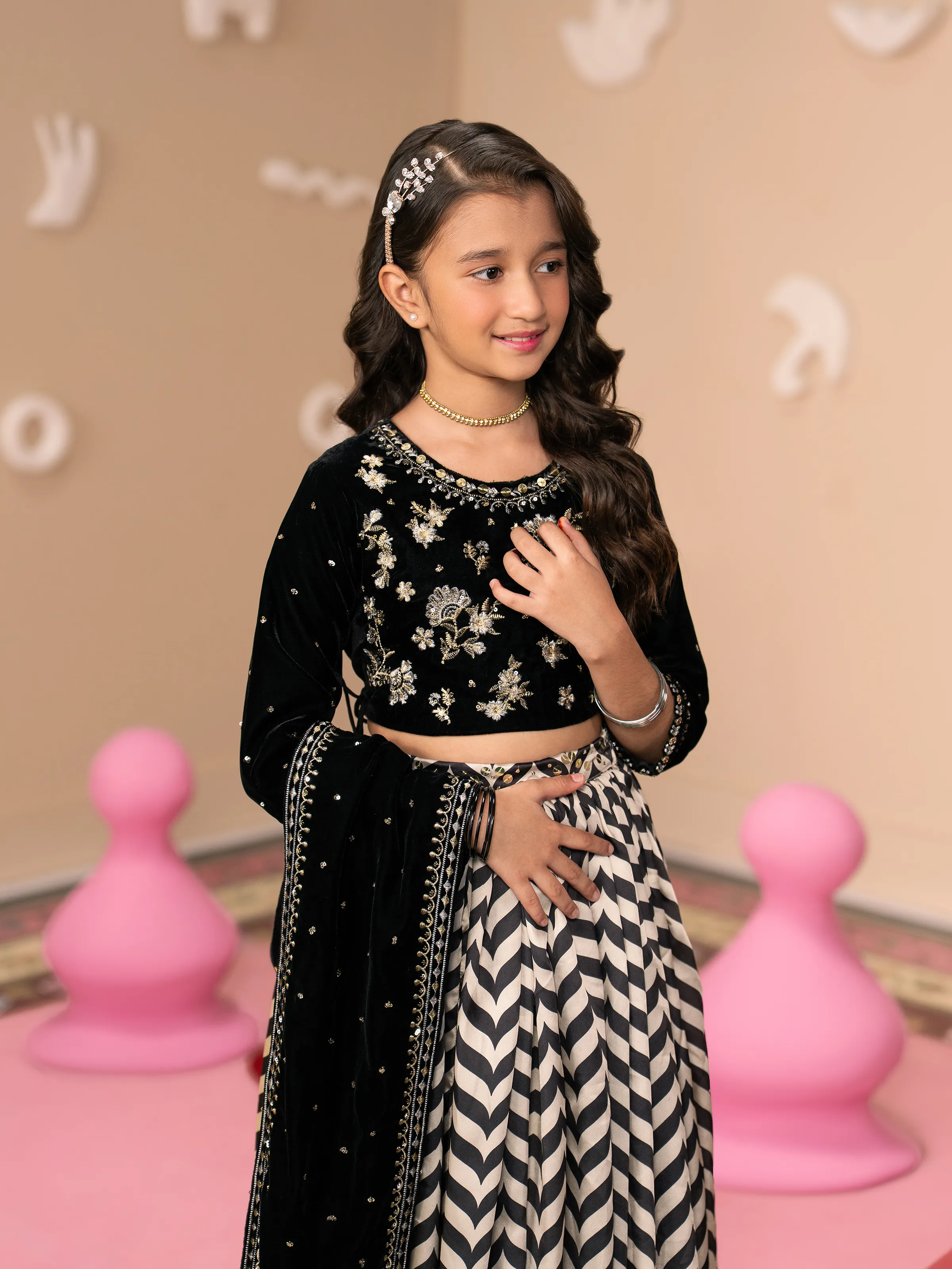 Embroidered Velvet Lehenga Suit - EGTKE5-71032-3P - Image 2