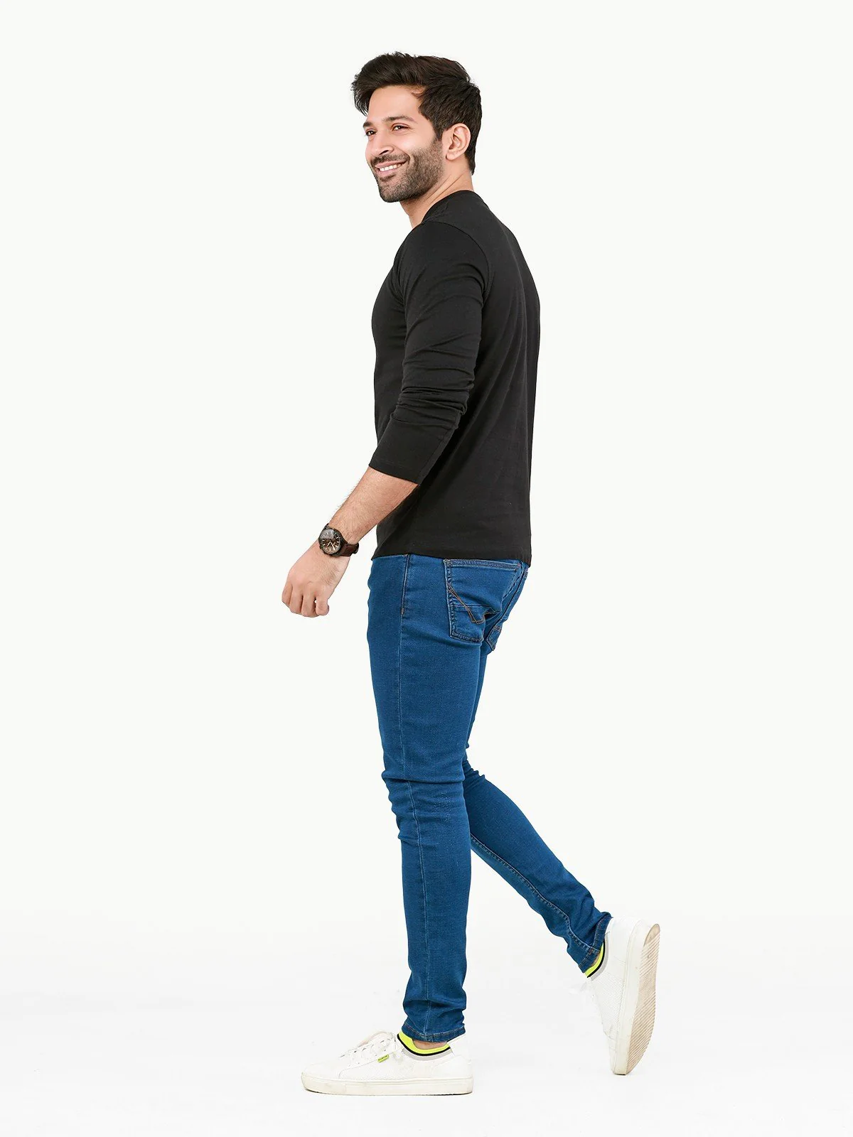 V-Neck Basic Tee - EMTBF22-009 - Image 3