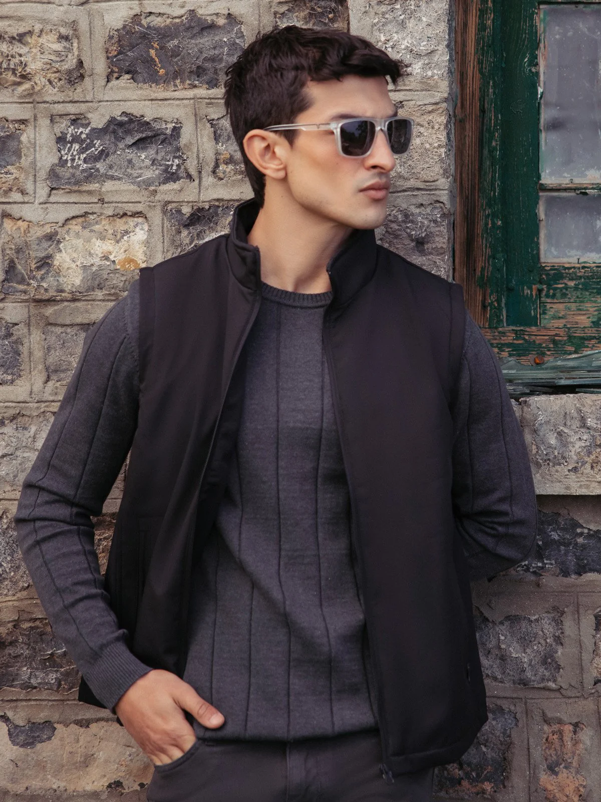 Sleeveless Poly Jacket - EMTJ23-006