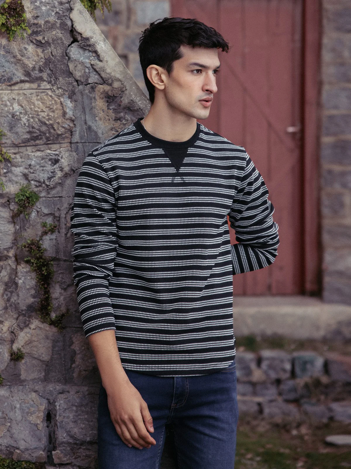 Crew Neck Sweatshirt - EMTSS23-005 - Image 4