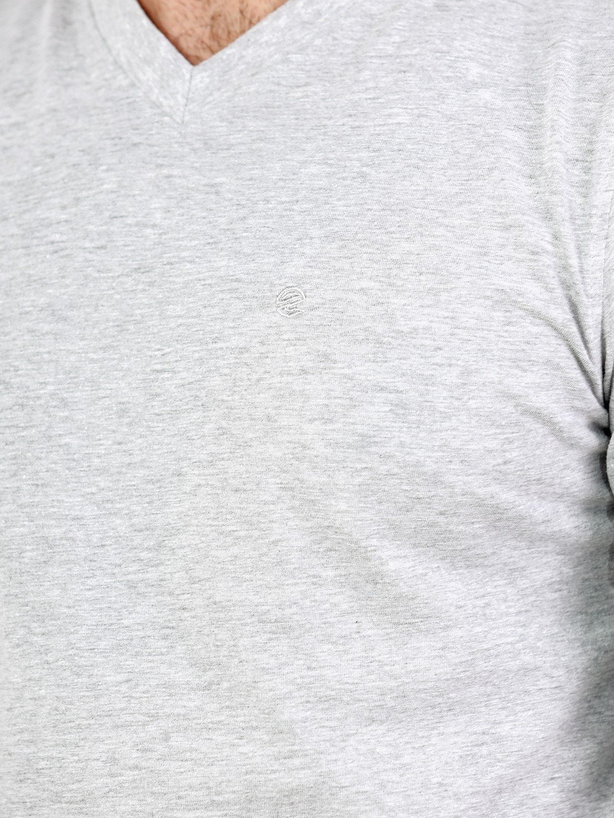 V-Neck Basic Tee - EMTBF22-010 - Image 4
