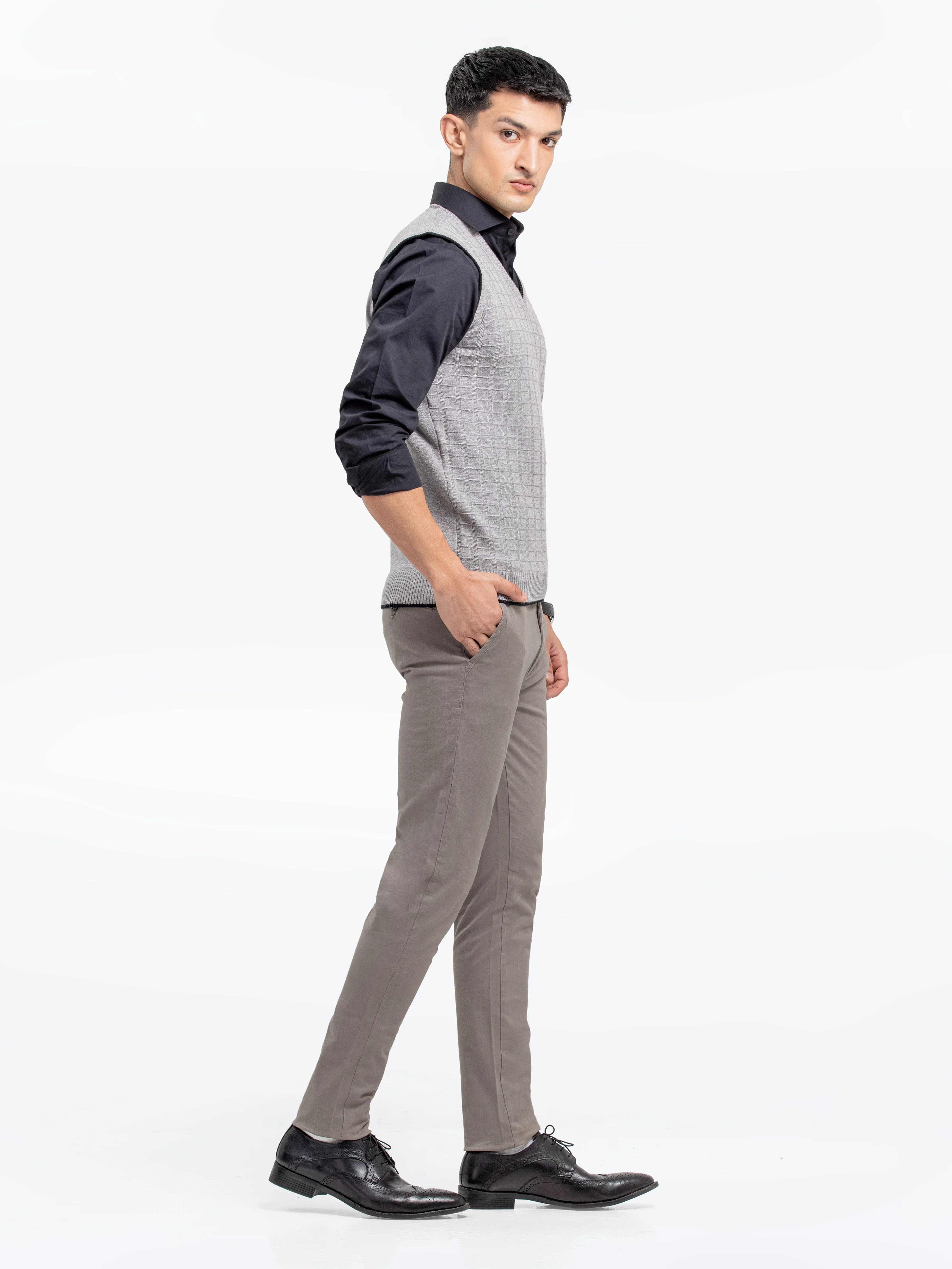 Sleeveless Sweater - EMTSWT24-007 - Image 3