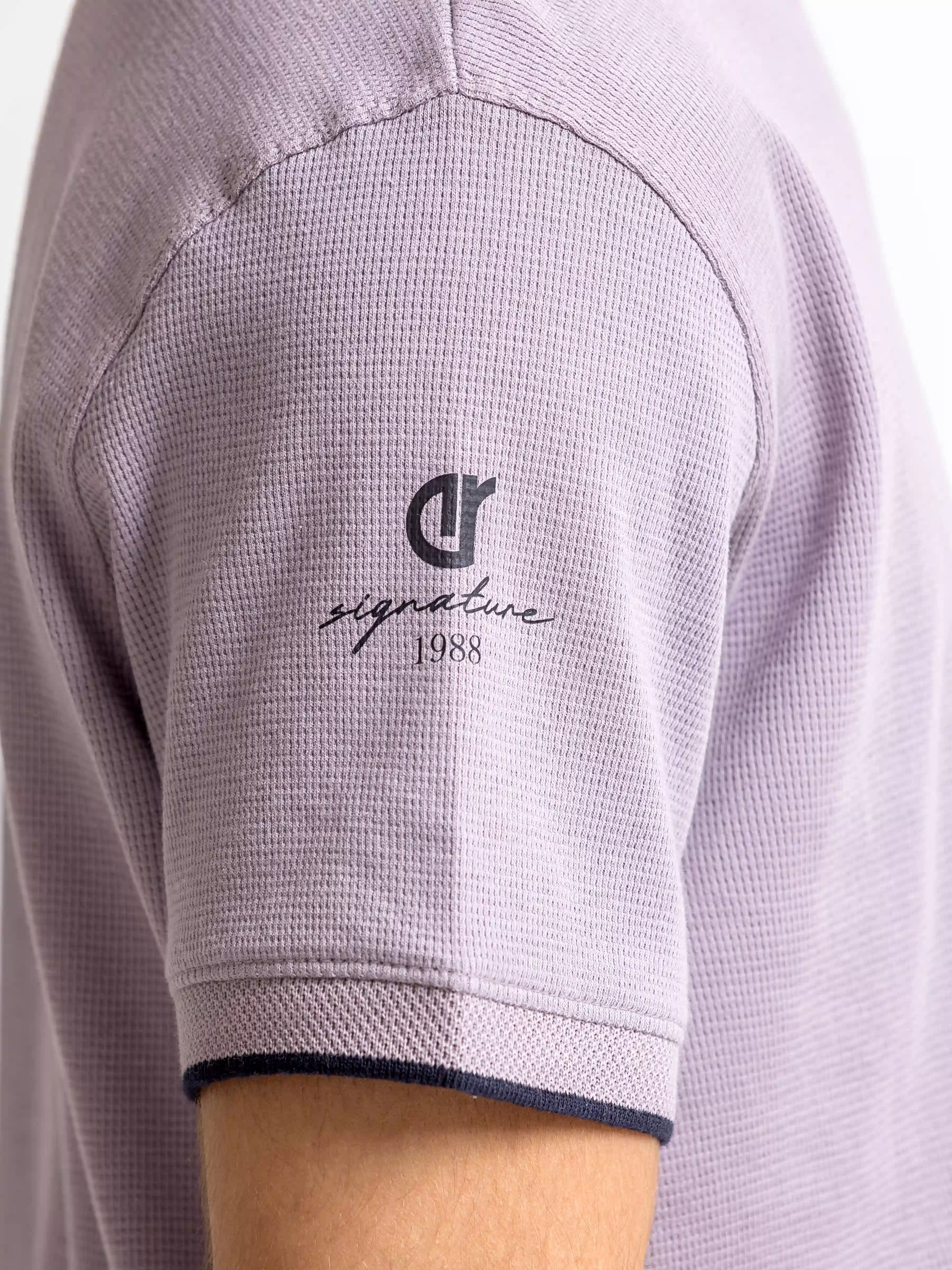 Crew Neck Classic Tee - EMTGT6-005 - Image 4