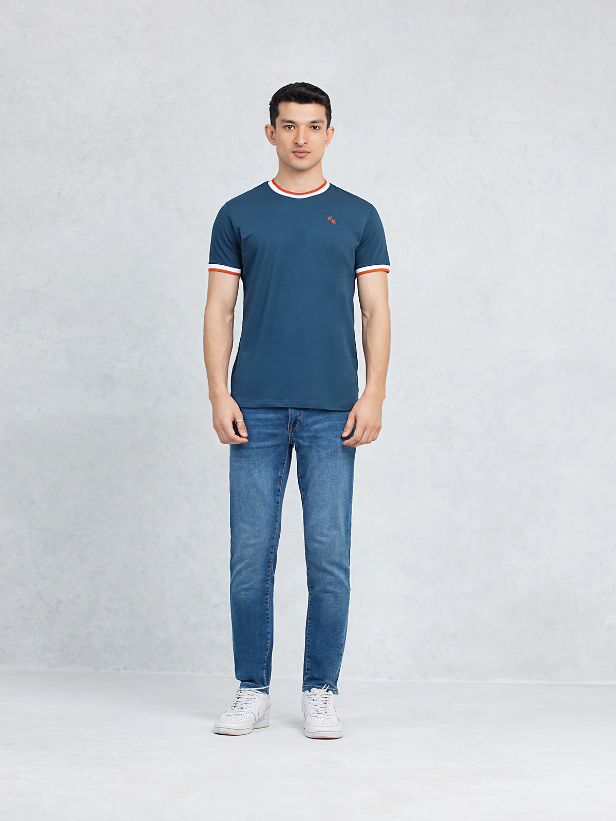 Crew Neck Classic Tee - EMTGT24-005