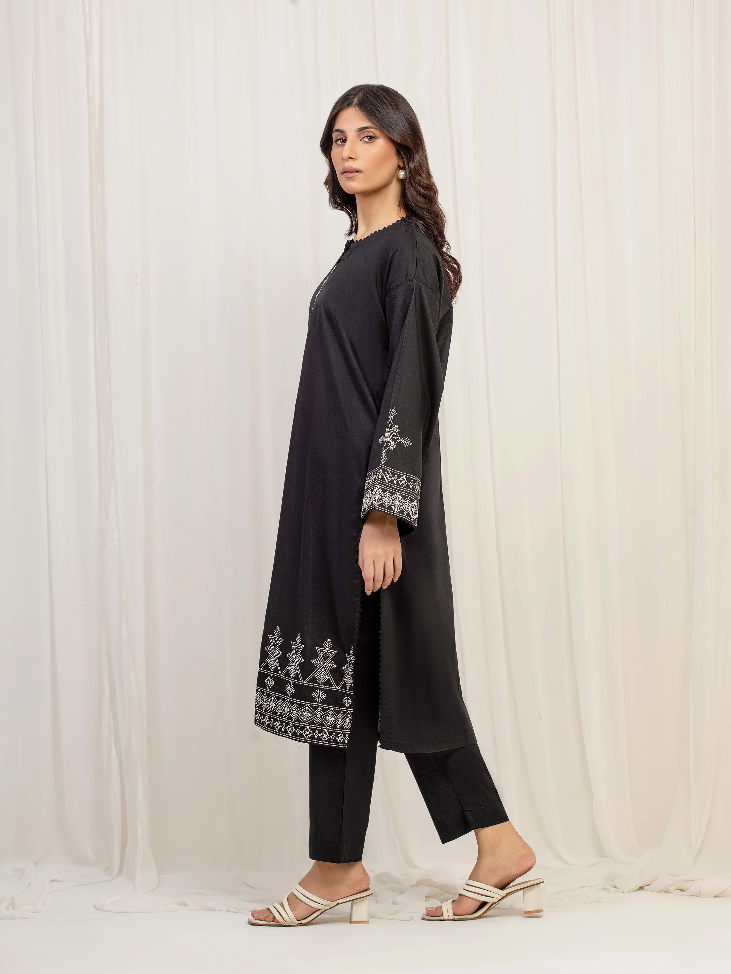 Embroidered Cambric Shirt Trouser - EWTKE5-80132ST - Image 4