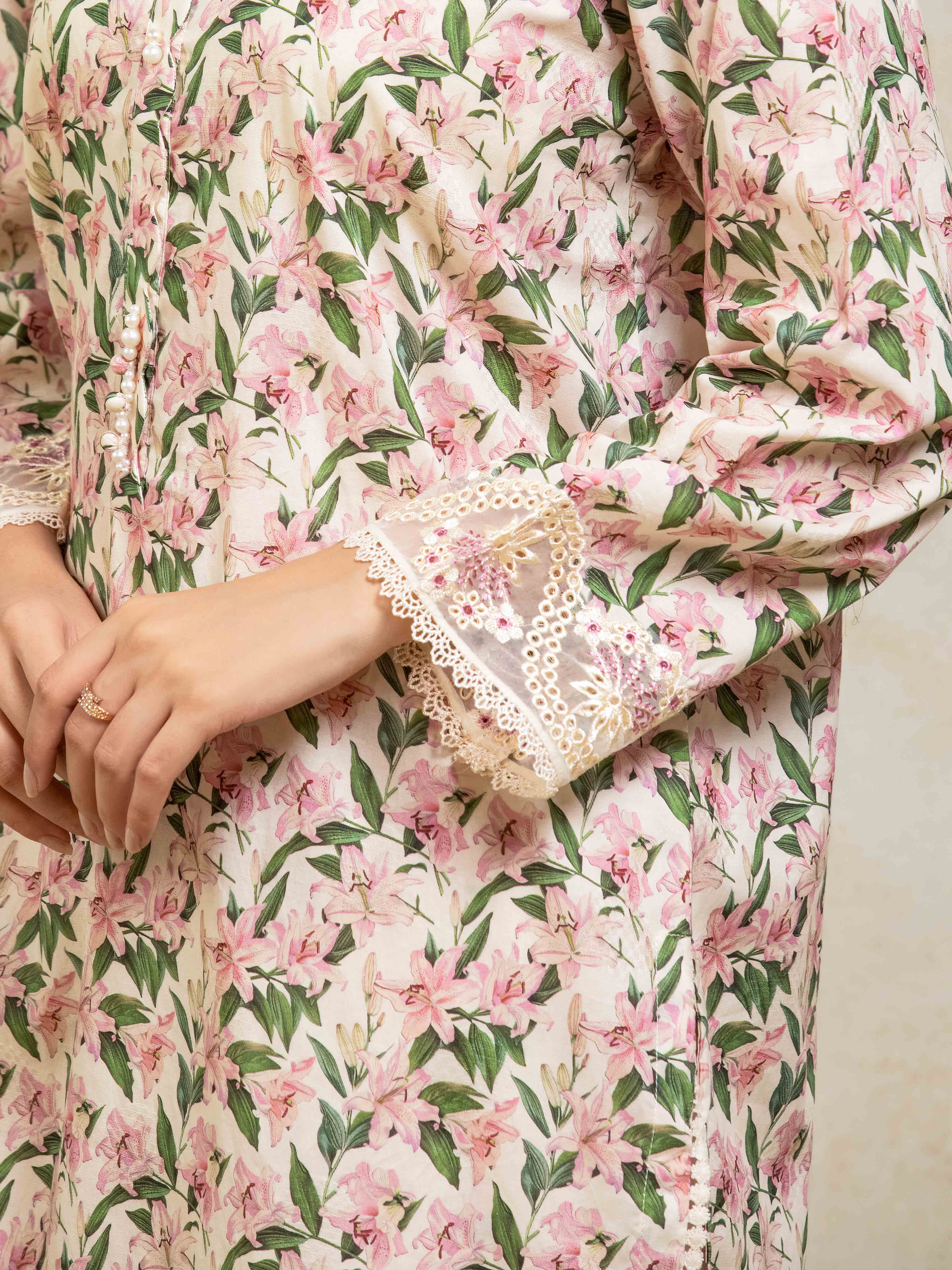 Embroidered Lawn Co-Ord Set - EWTKE5-81687ST - Image 4
