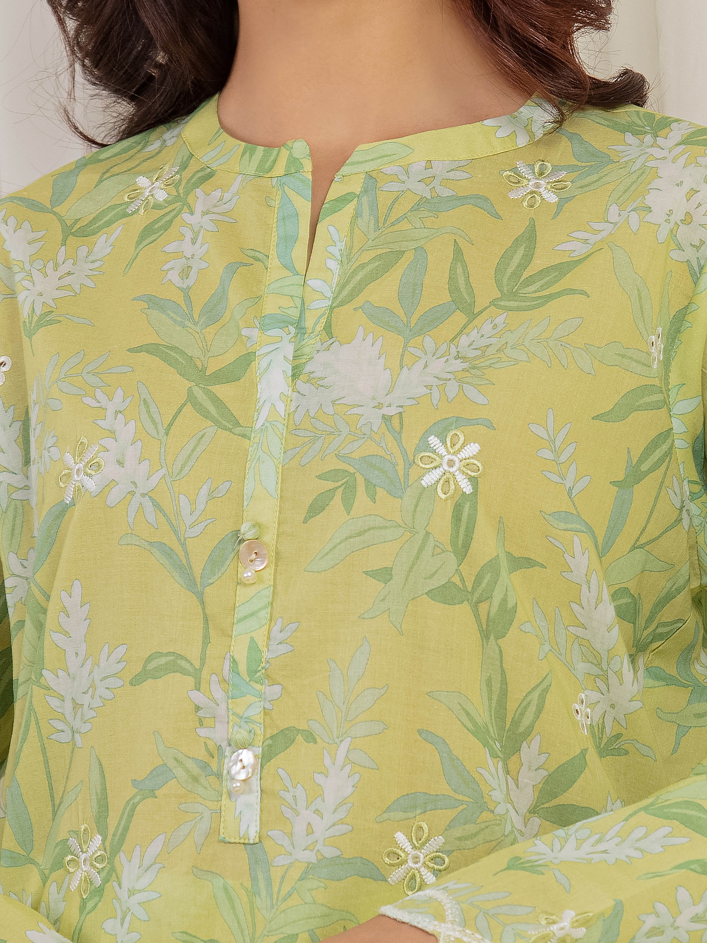 Embroidered Lawn Co-Ord Set - EWTKE5-81861ST - Image 3
