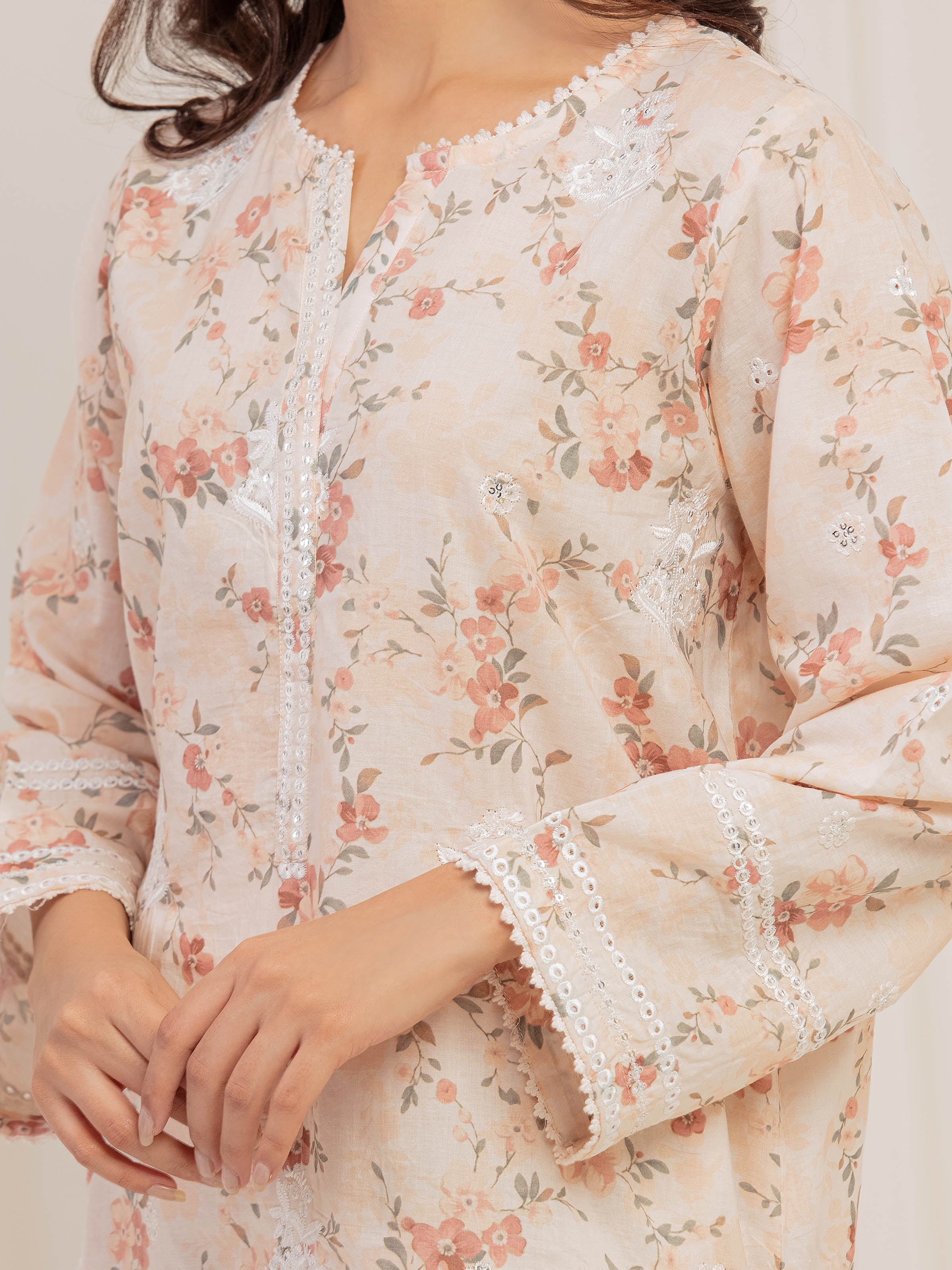 Embroidered Lawn Co-Ord Set - EWTKE5-81907ST - Image 4