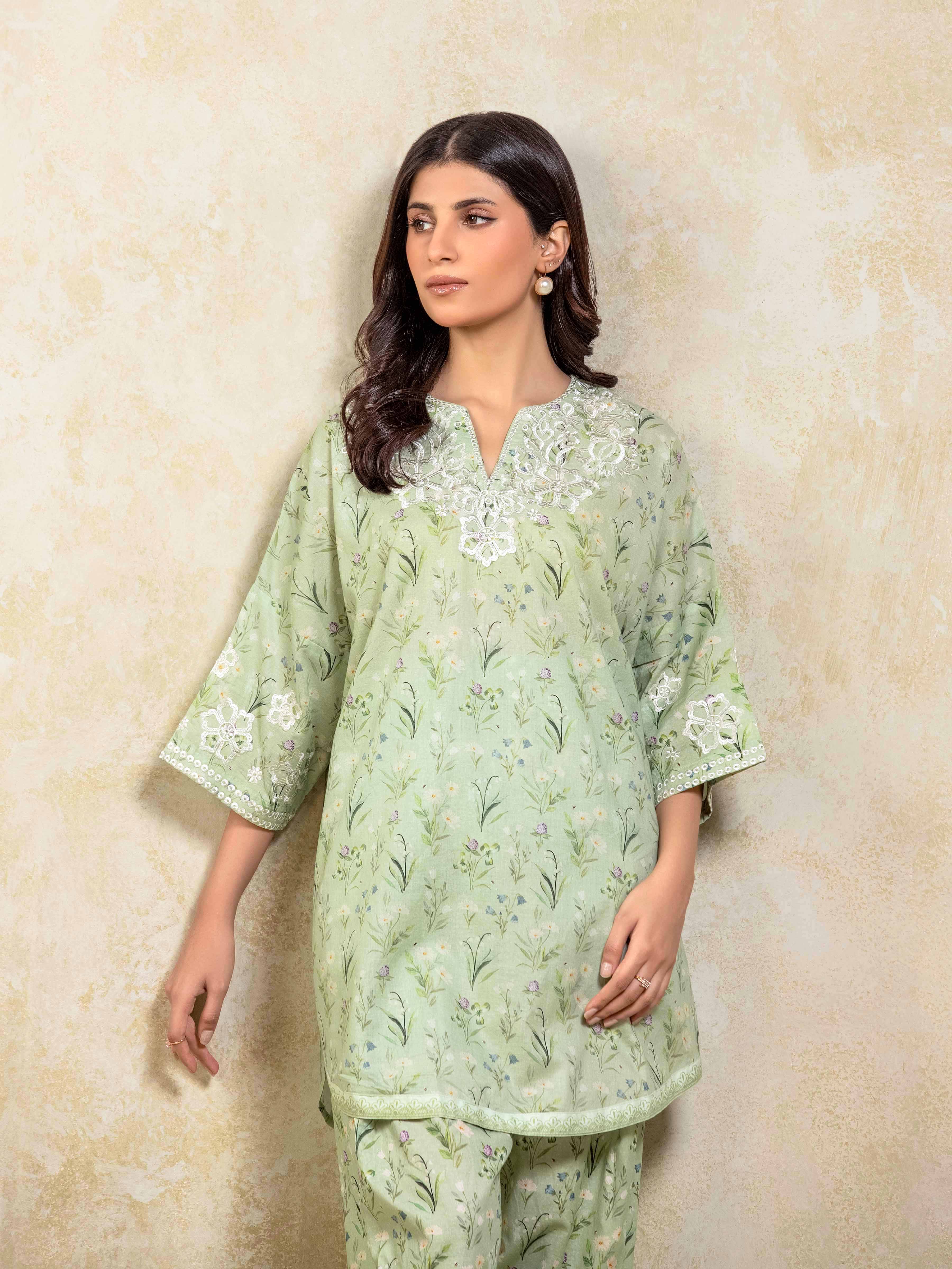 Embroidered Lawn Co-Ord Set - EWTKE5-82383ST - Image 2