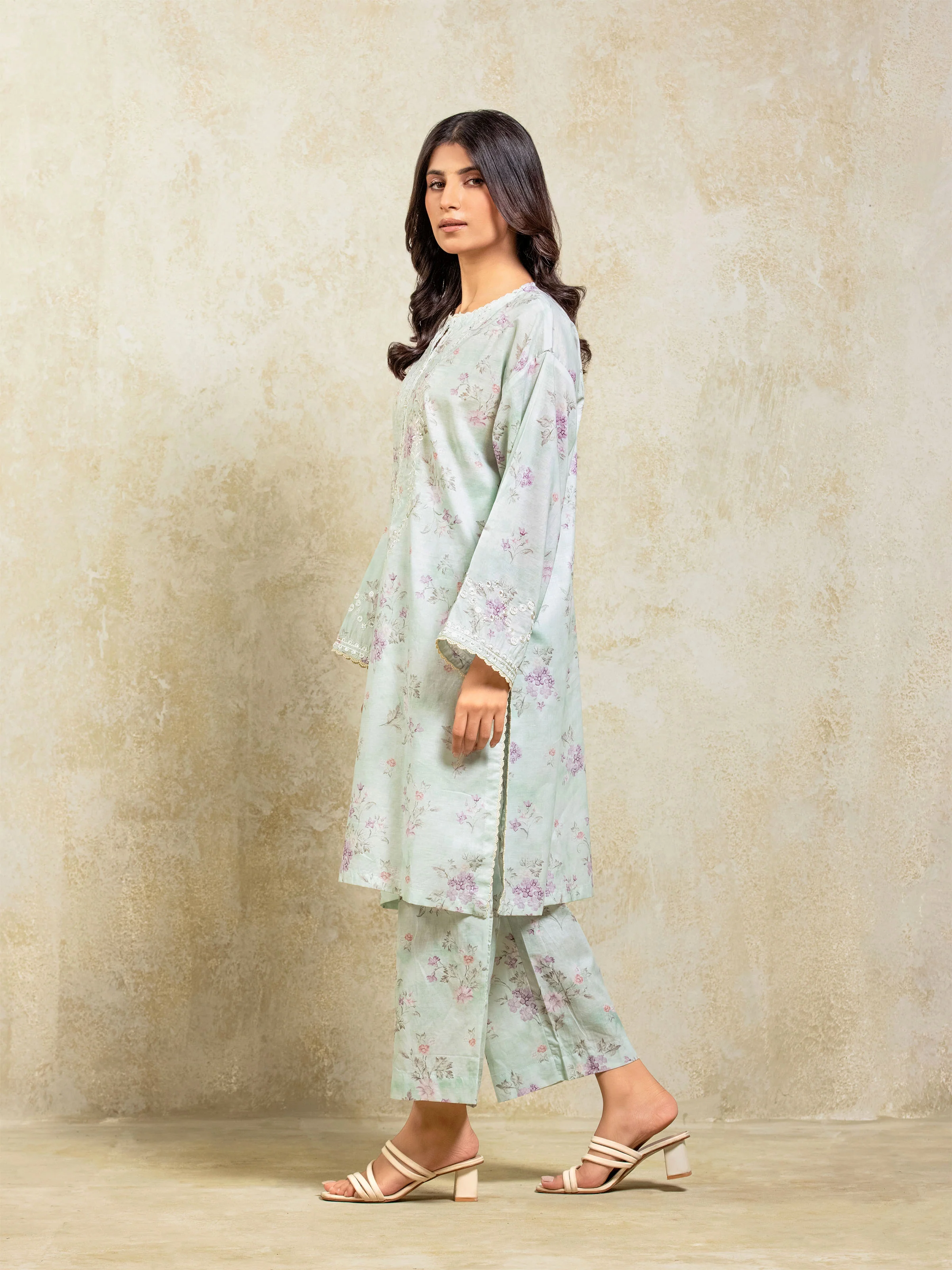 Embroidered Lawn Co-Ord Set - EWTKE5-82387ST - Image 4