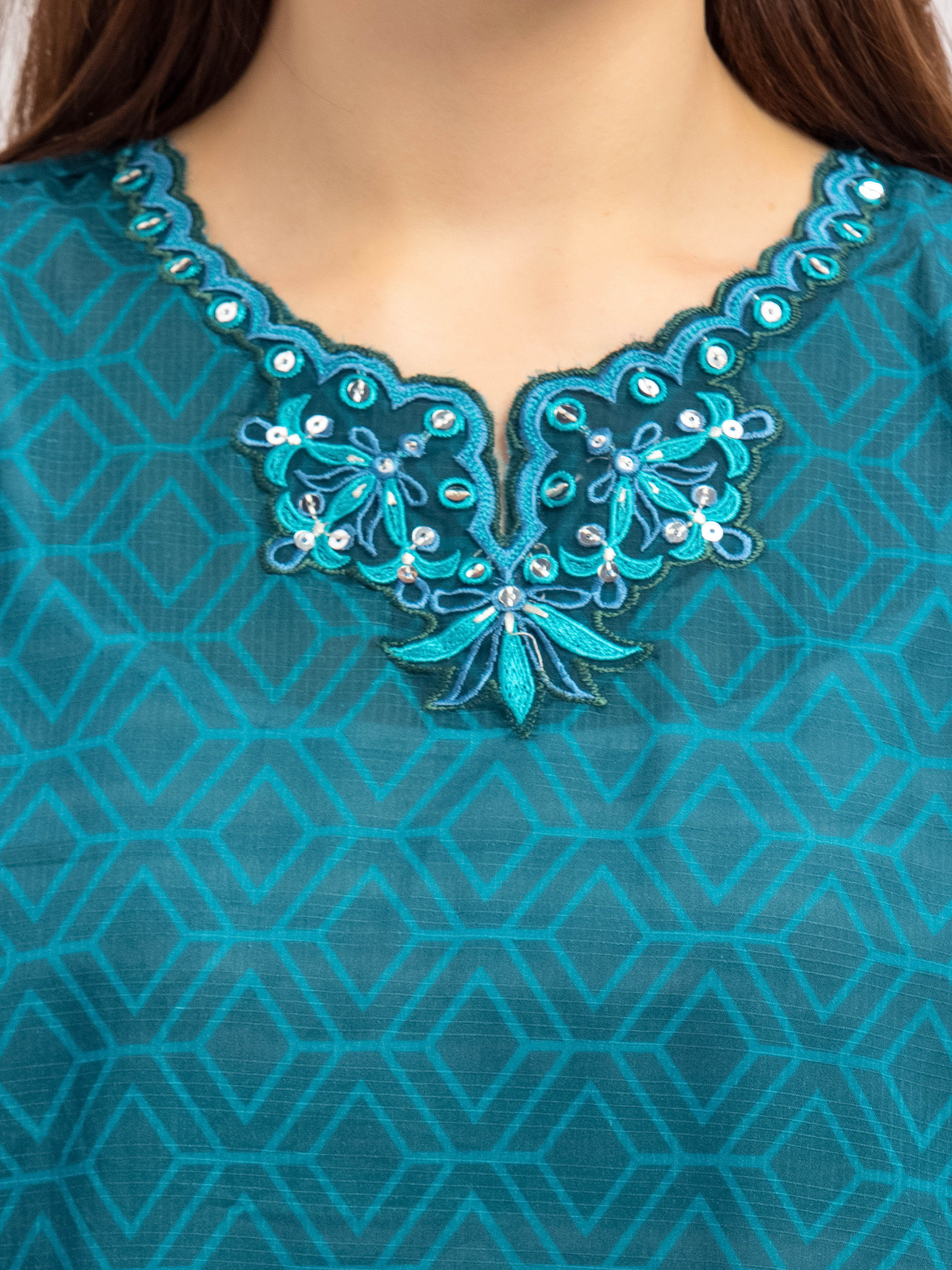 Embroidered Lawn Slub Co-Ord Set - EWTKE5-81684ST - Image 3