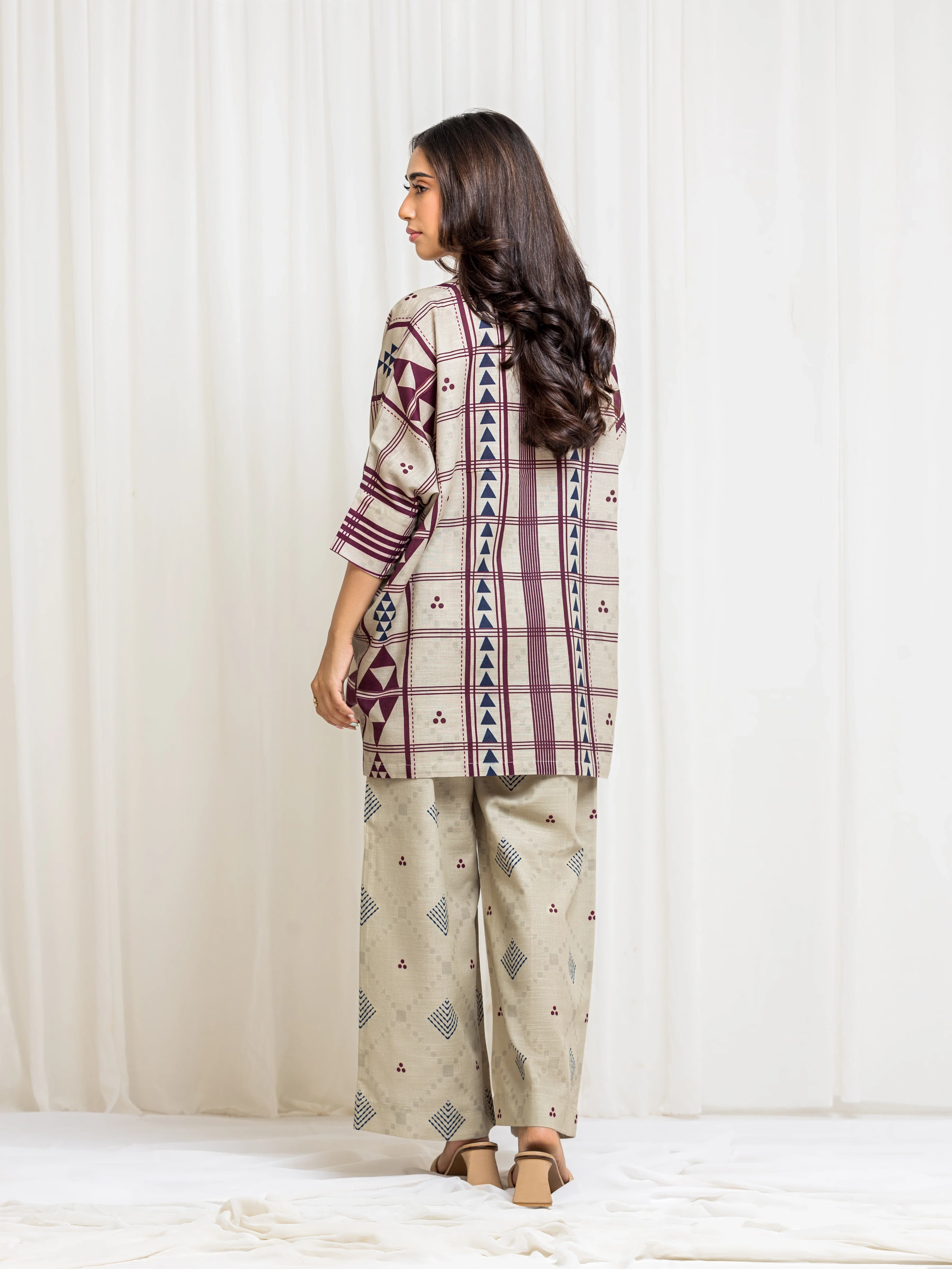 Printed Khaddar Co-Ord Set - EWTKP5-84090ST - Image 5