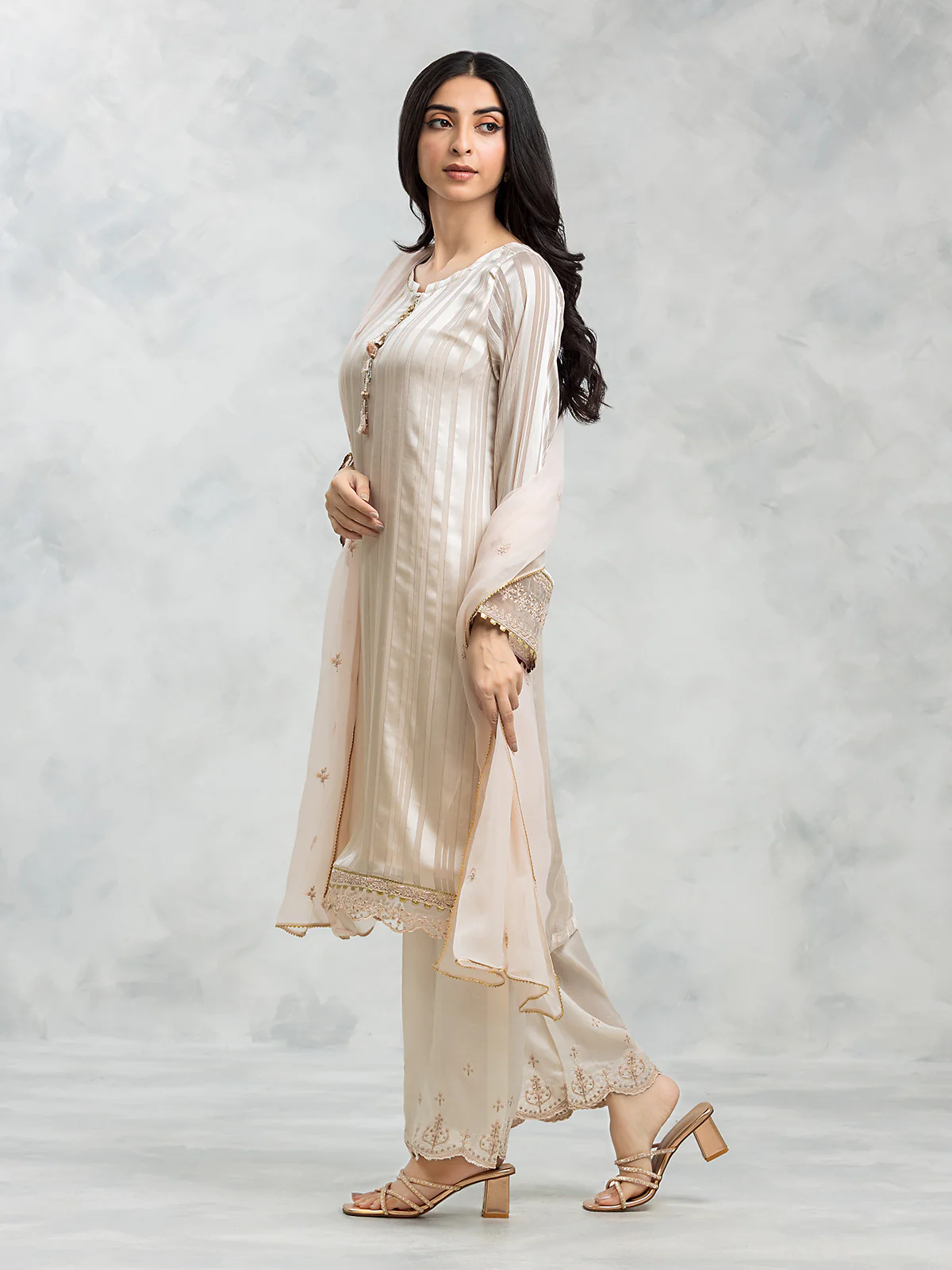 Embroidered Chiffon Suit - EWTPLE24-00011-3P - Image 5