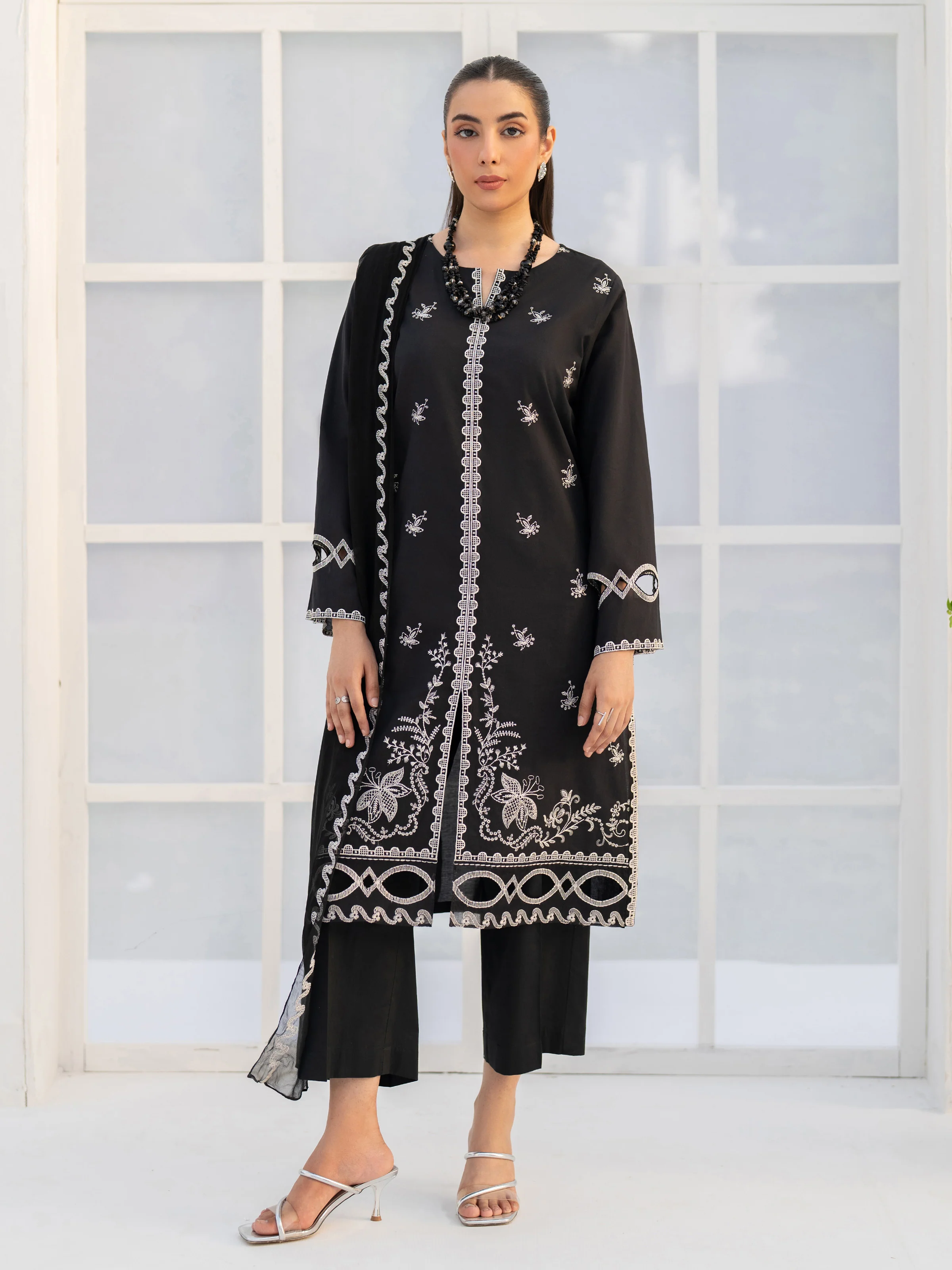 Embroidered Cambric Suit - EWTKE5-81095-3P