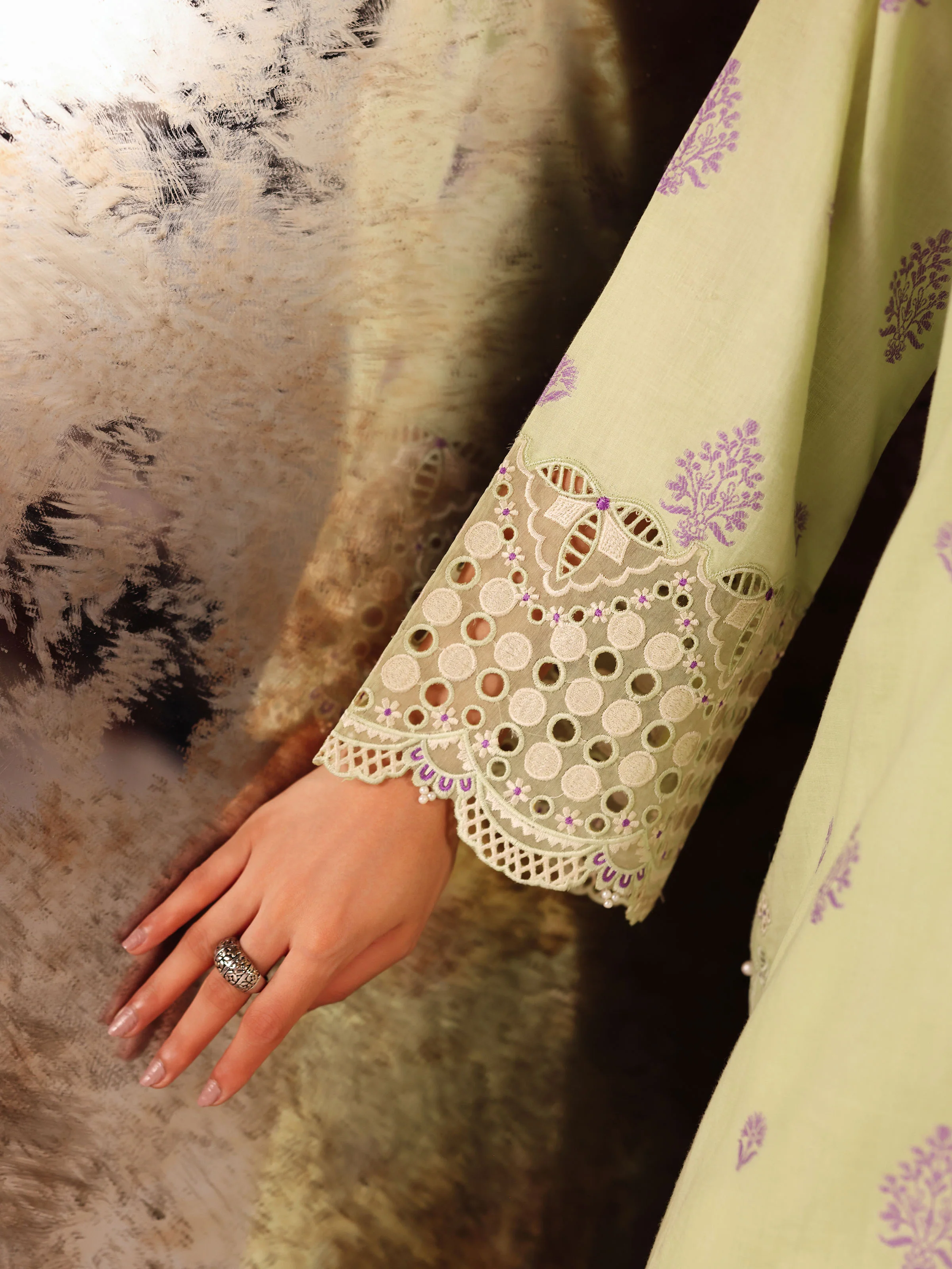 Embroidered Jacquard Suit - EWTKE5-81080-3P - Image 3