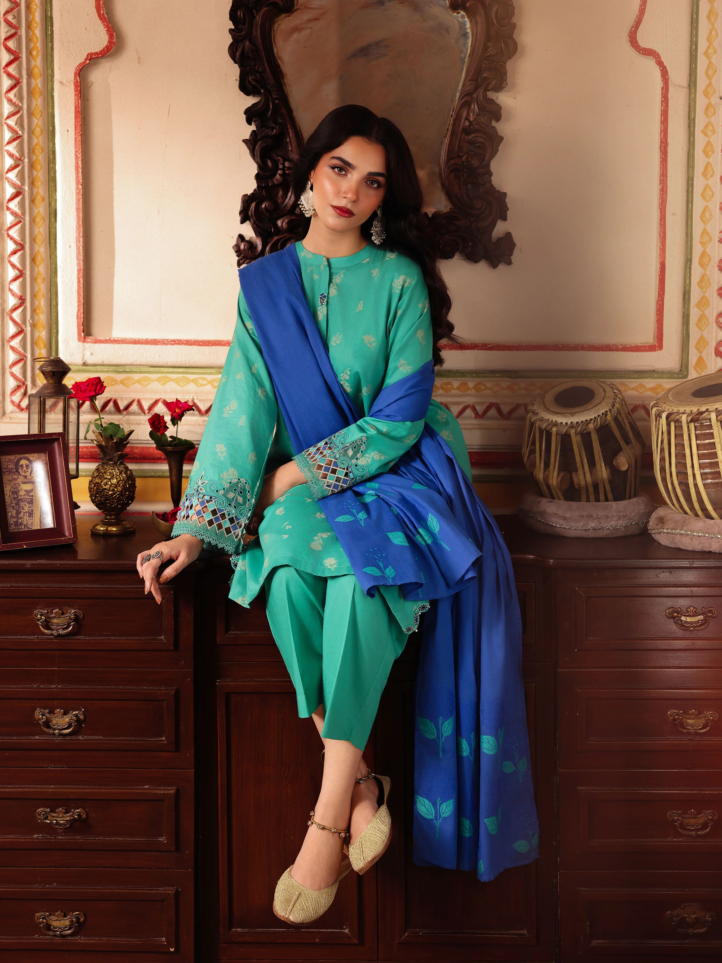 Embroidered Jacquard Suit - EWTKE5-81082-3P - Image 3