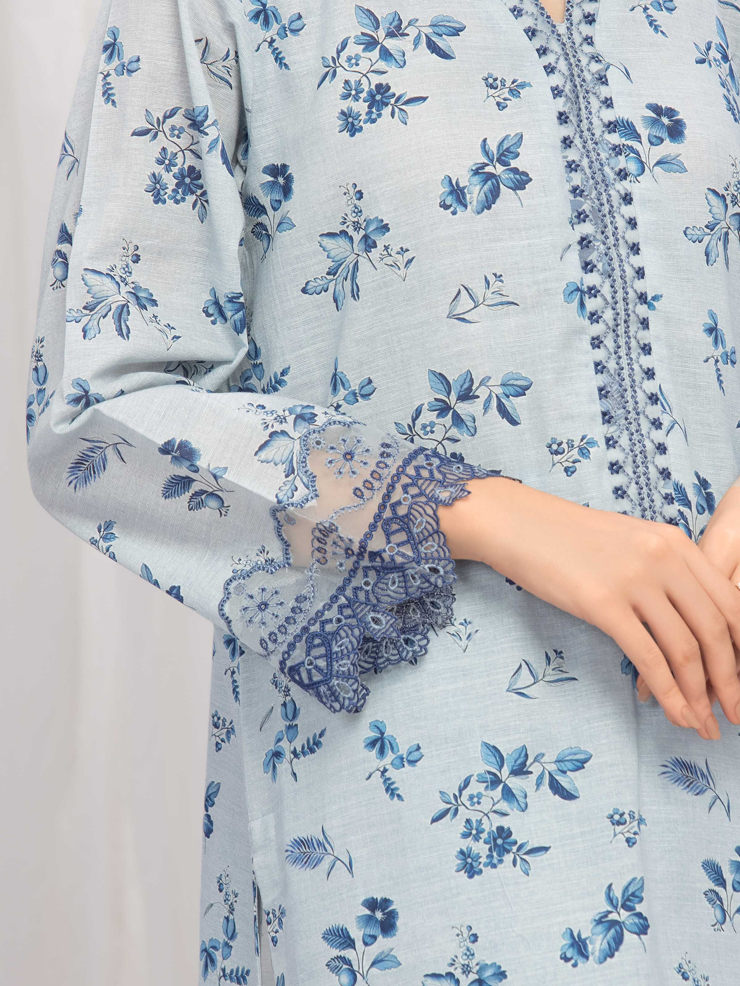 Embroidered Khaddar Suit - EWTKE24-81321-3P - Image 3