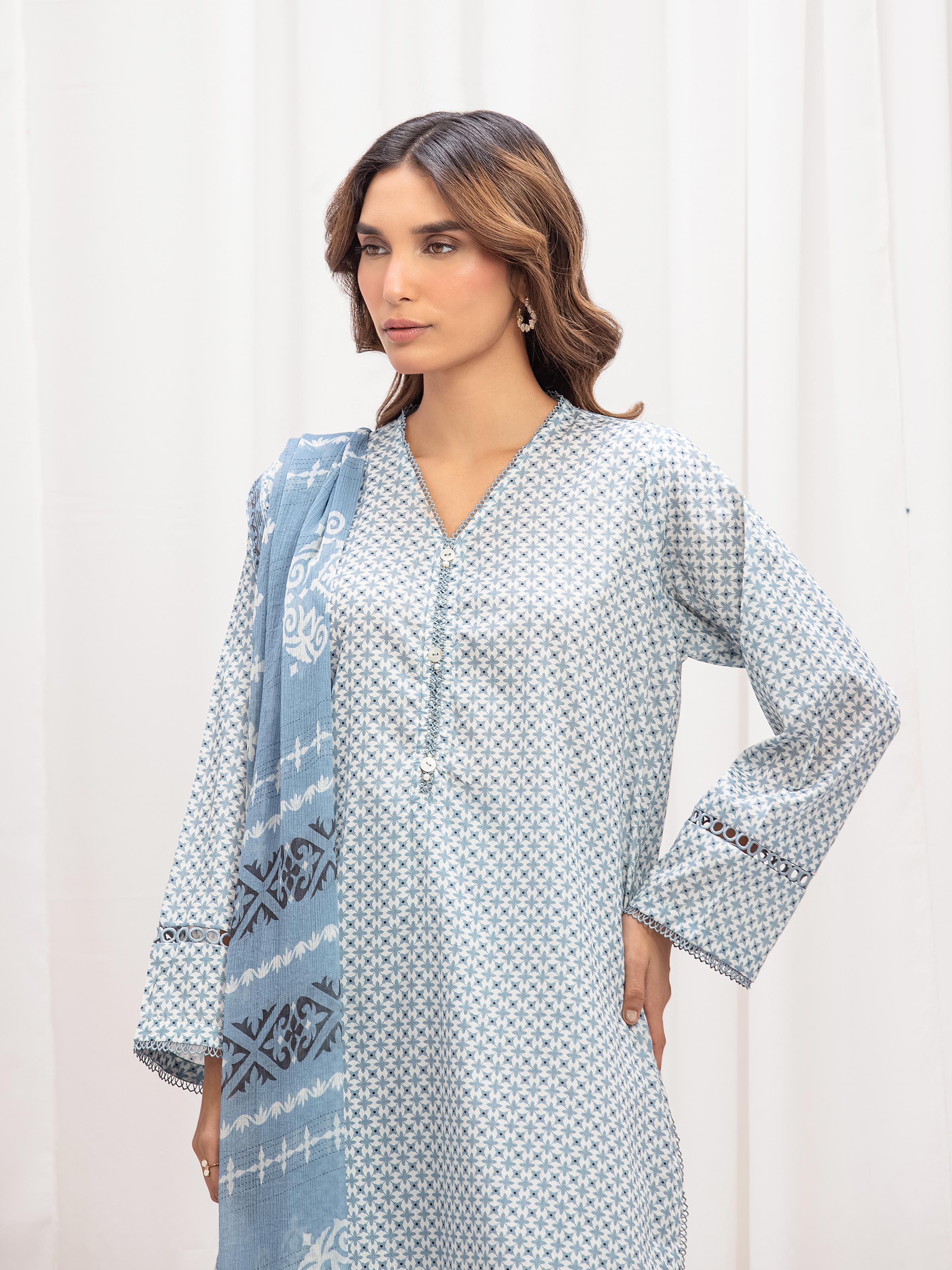 Embroidered Lawn Suit - EWTKE24-81000-3P - Image 2