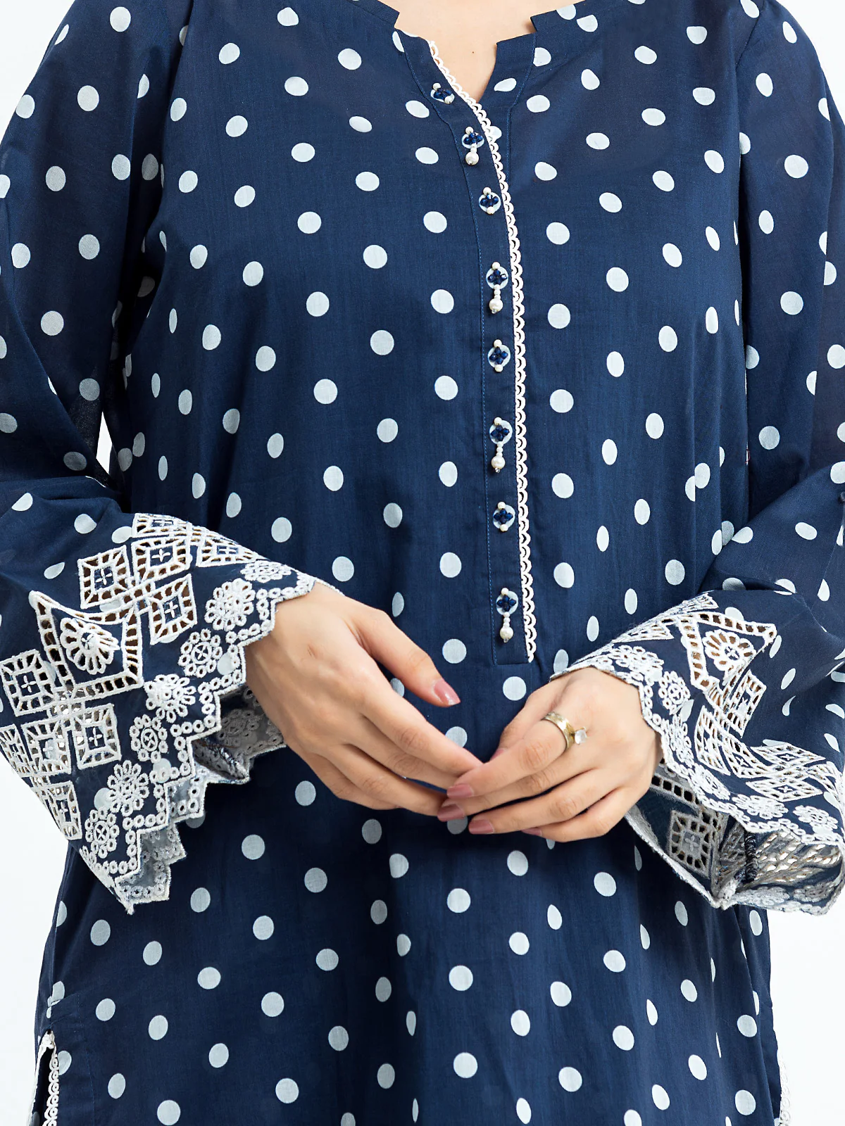 Embroidered Lawn Suit - EWTKE24-81013-3P - Image 3
