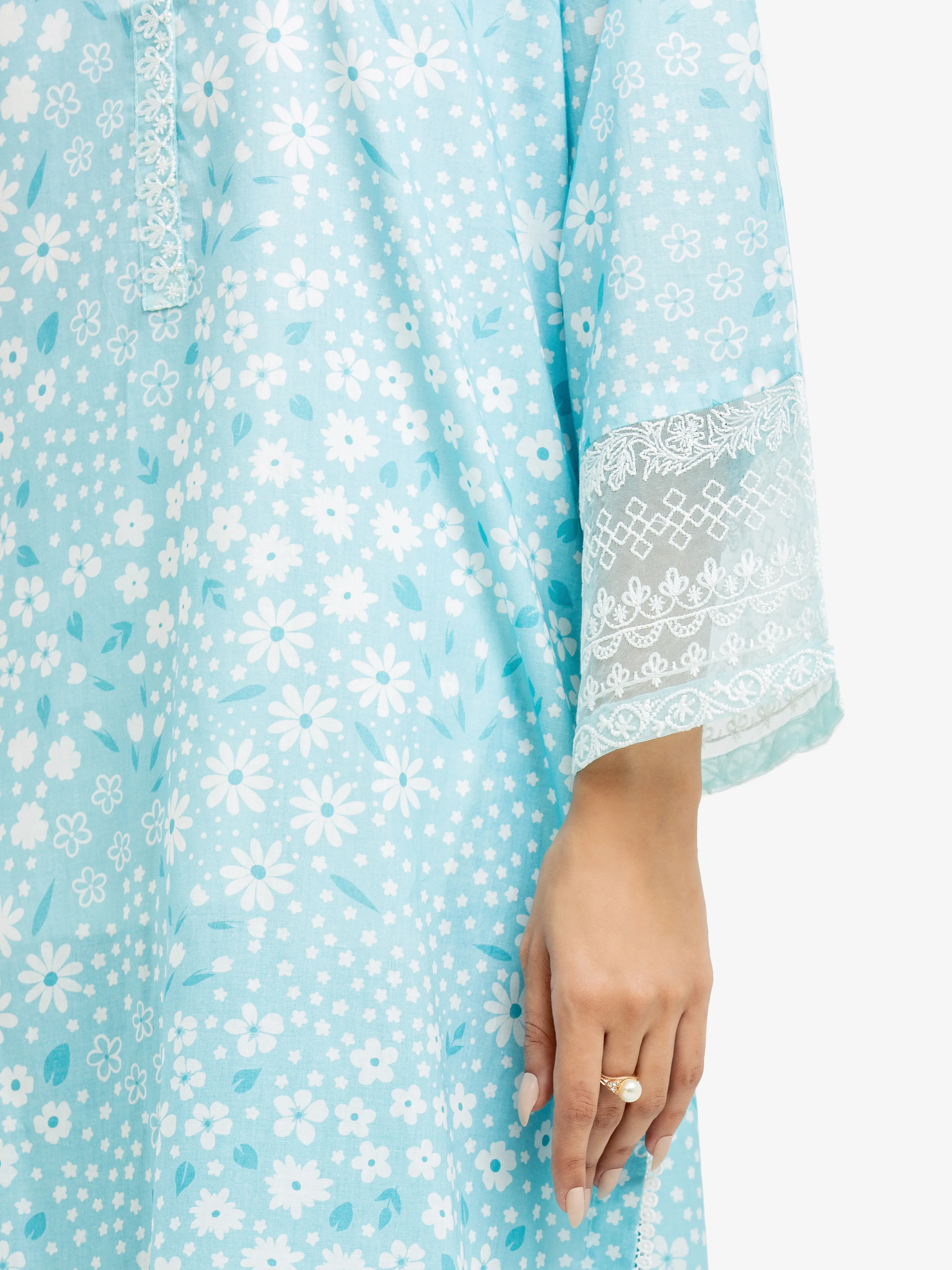 Embroidered Lawn Suit - EWTKE24-81015-3P - Image 4