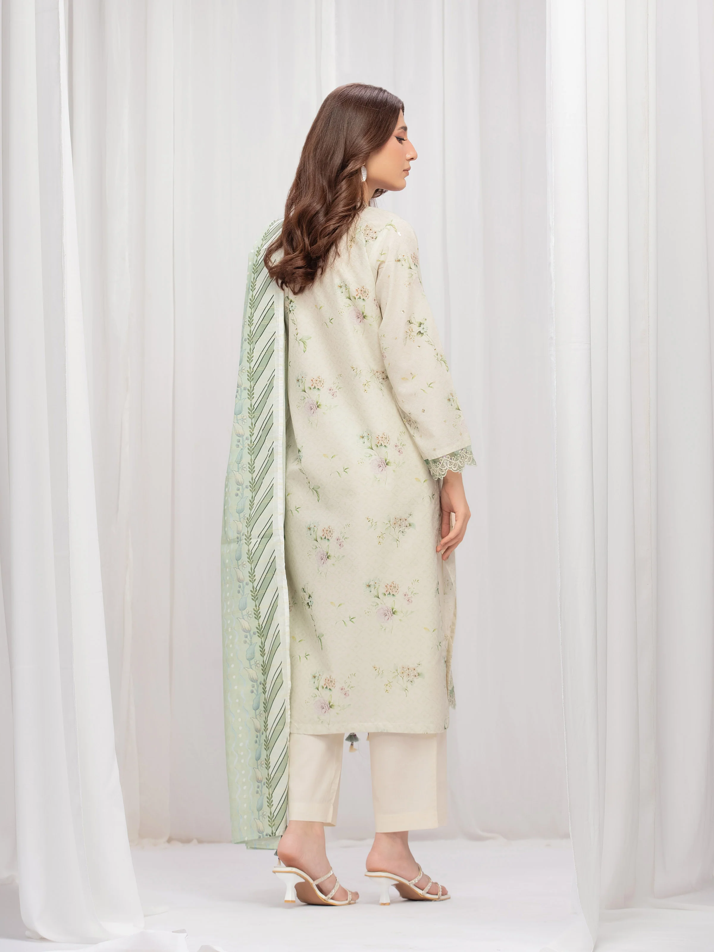 Embroidered Lawn Suit - EWTKE5-82336-3P - Image 6