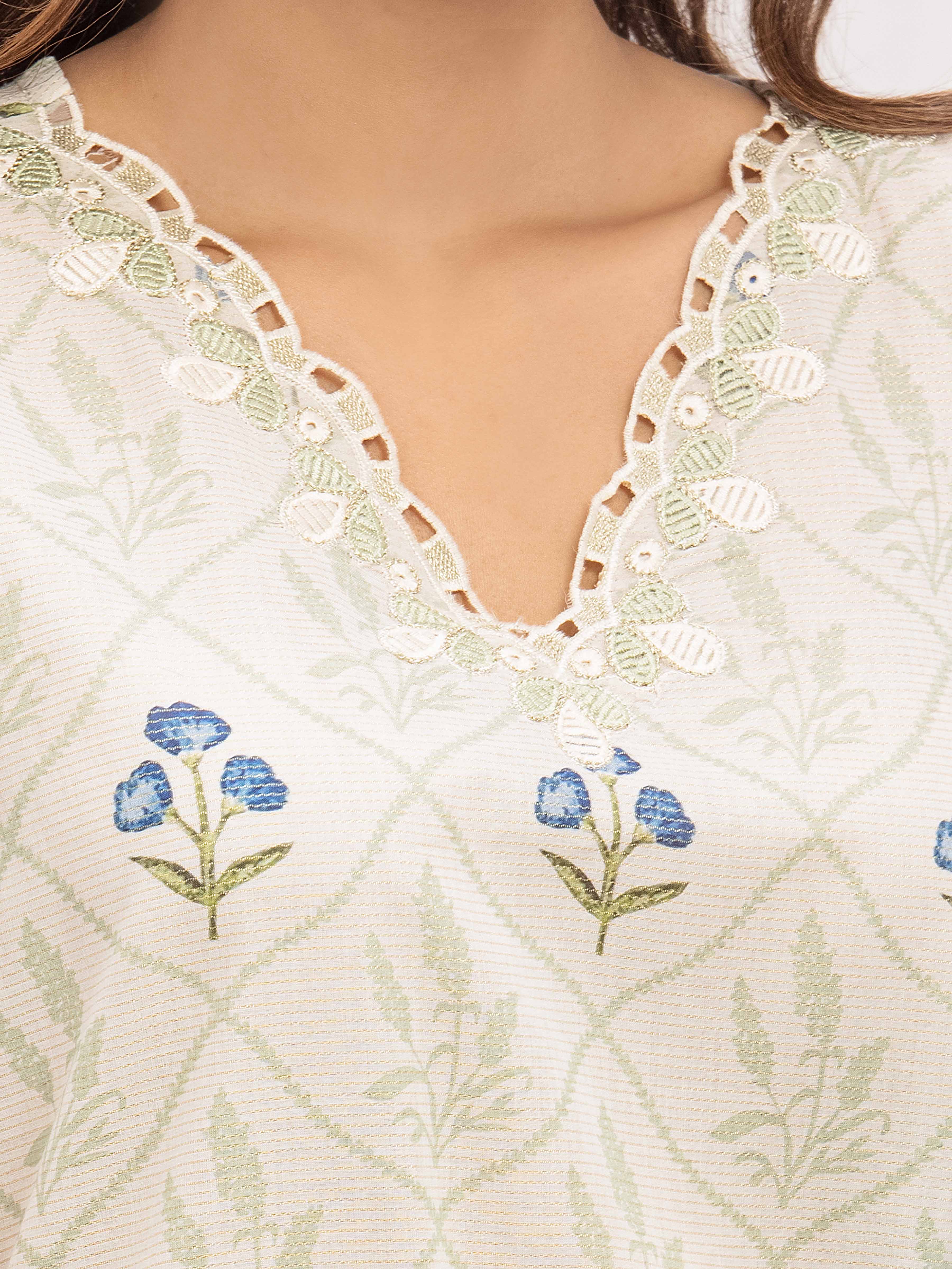 Embroidered Lawn Suit - EWTKE5-82339-3P - Image 3