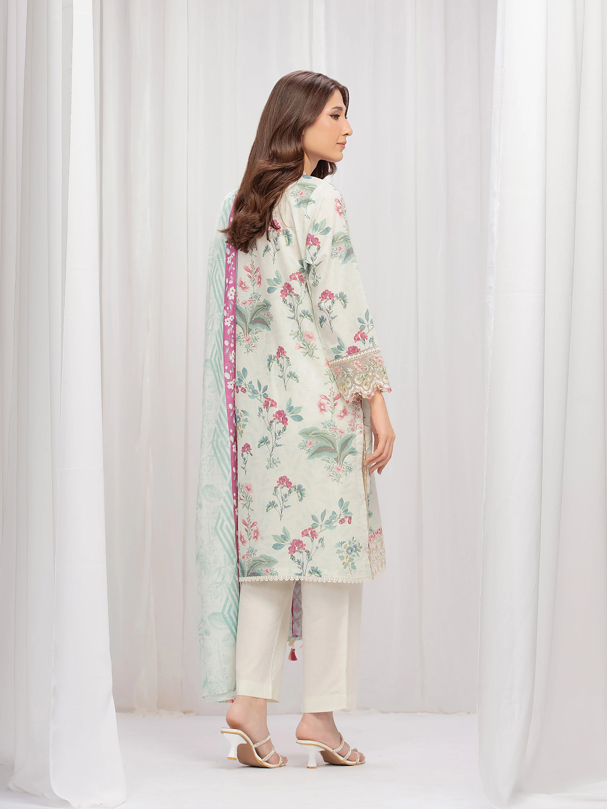 Embroidered Lawn Suit - EWTKE5-82343-3P - Image 6
