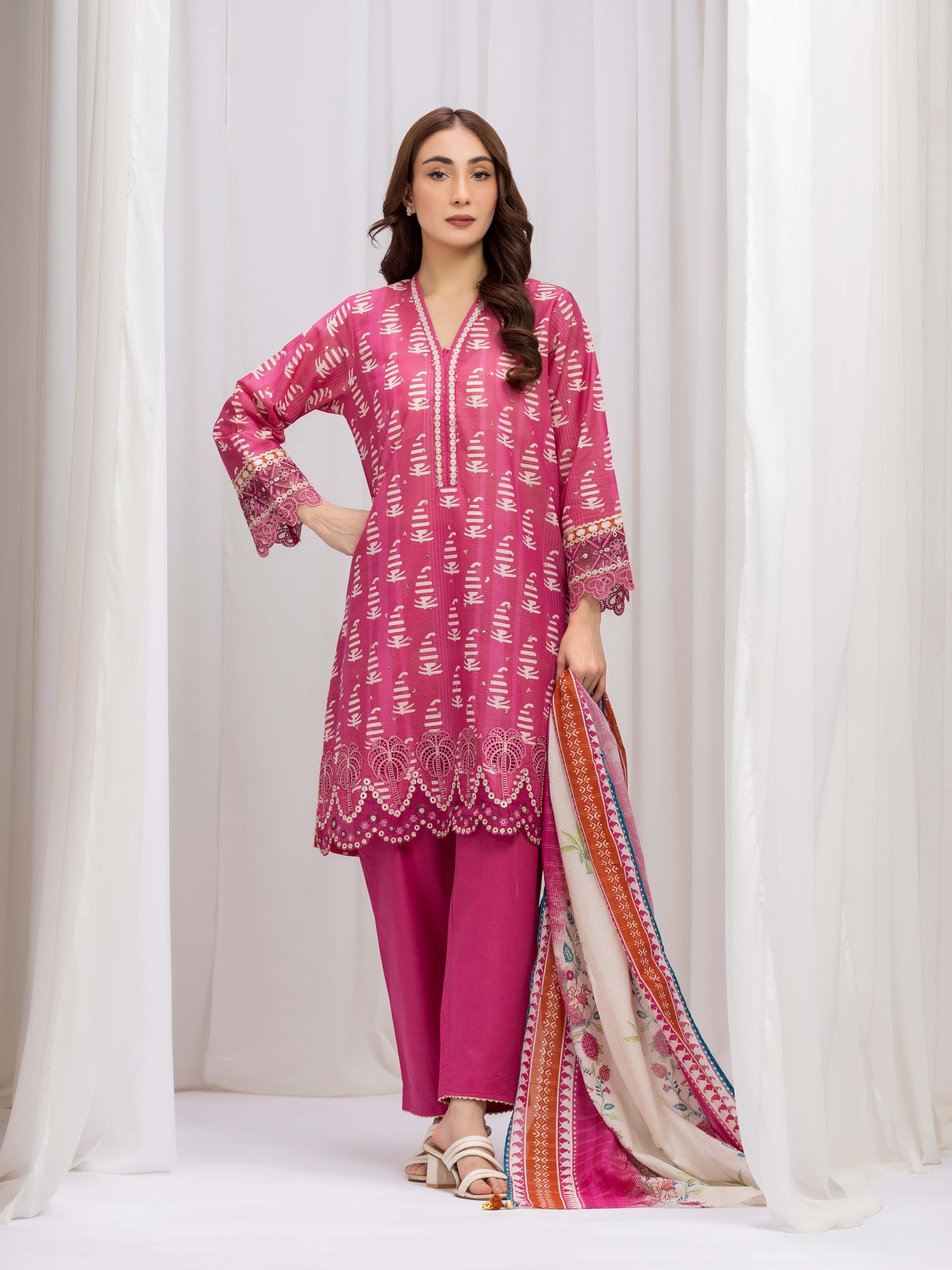 Embroidered Lawn Suit - EWTKE5-82348-3P