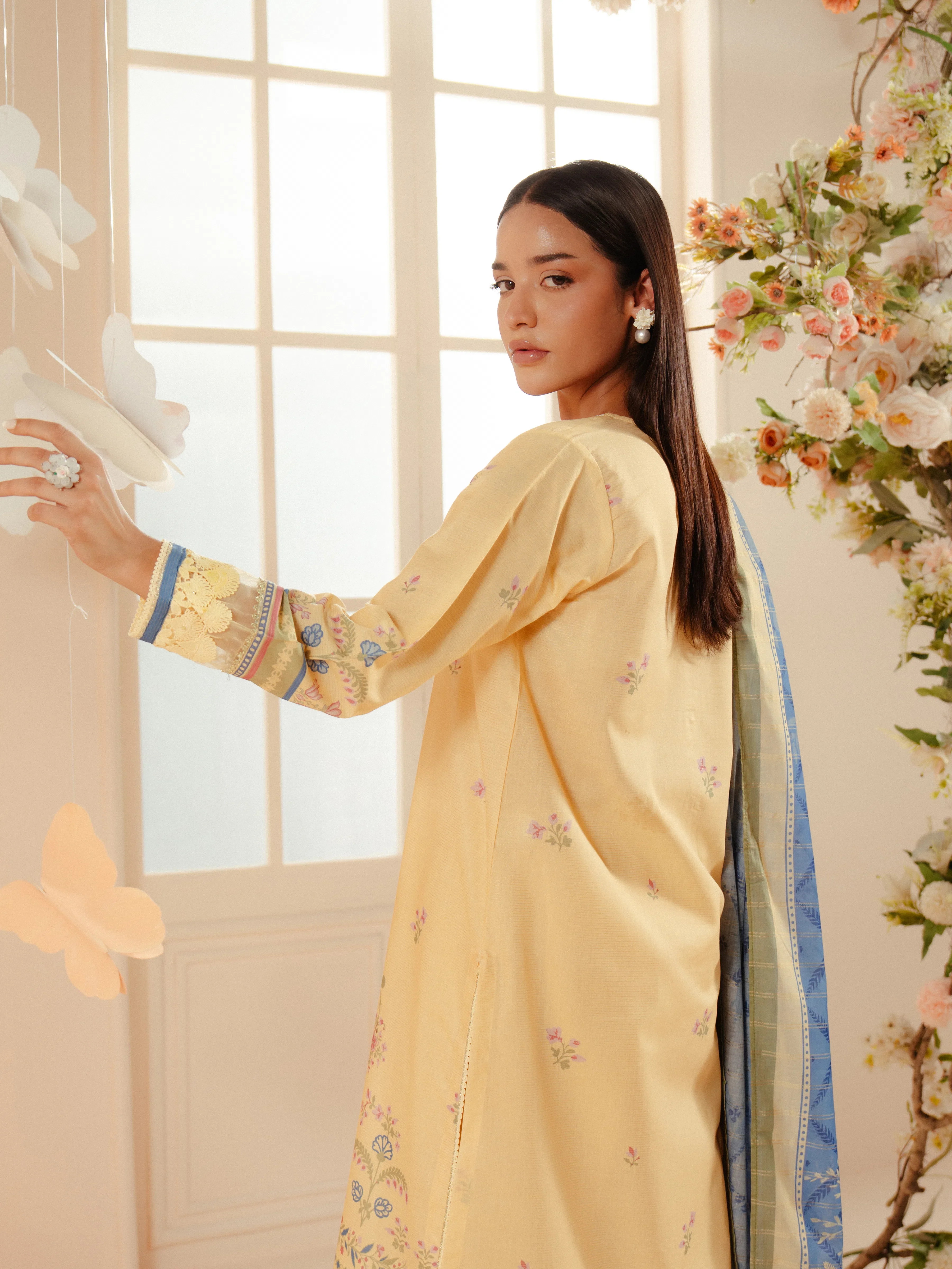 Embroidered Mesuri Suit - EWTKE5-81717-3P - Image 5