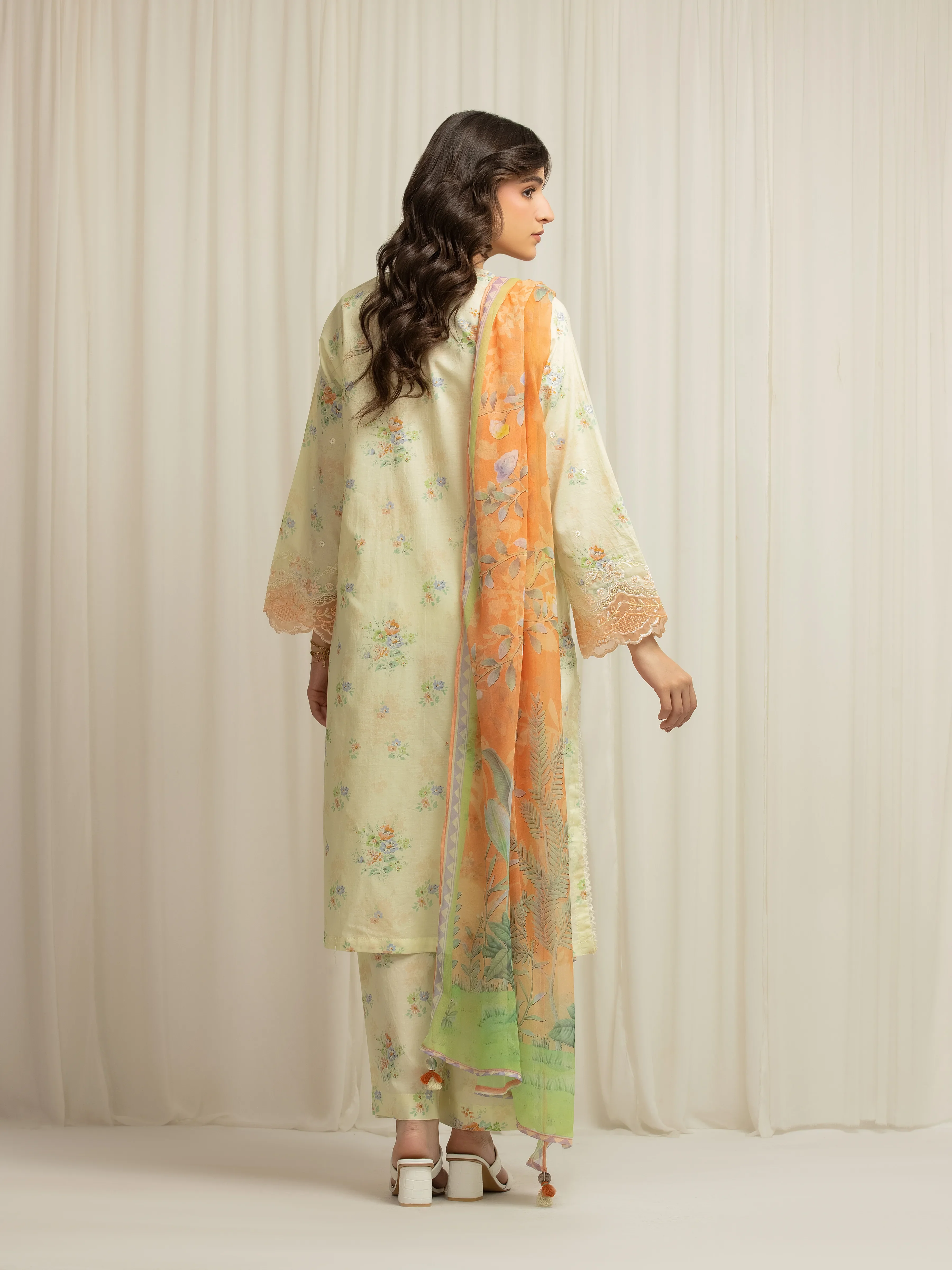 Embroidered Lawn Suit - EWTKE5-82498-3P - Image 6