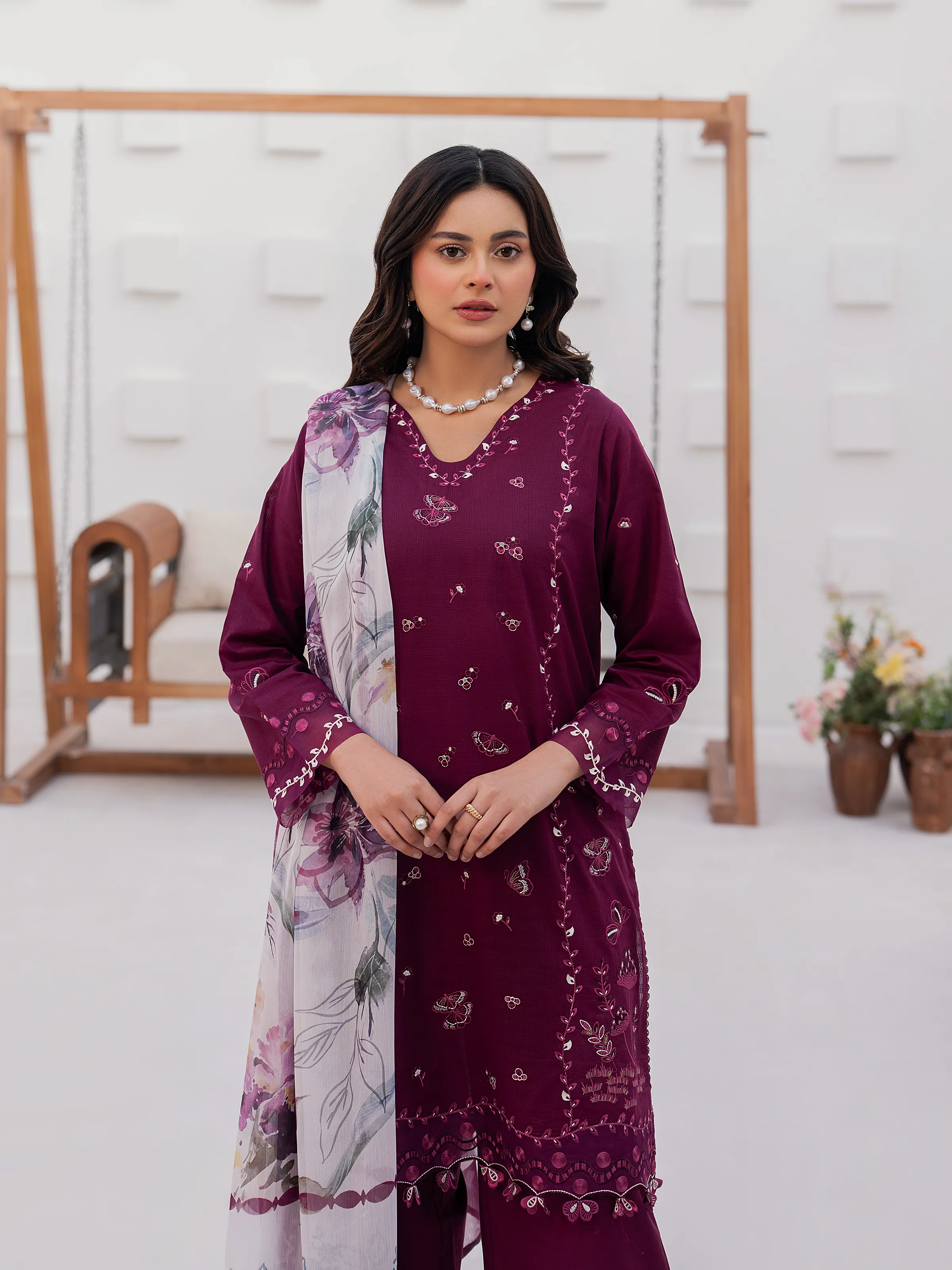 Embroidered Slub Lawn Suit - EWTKED5-82401-3P - Image 2