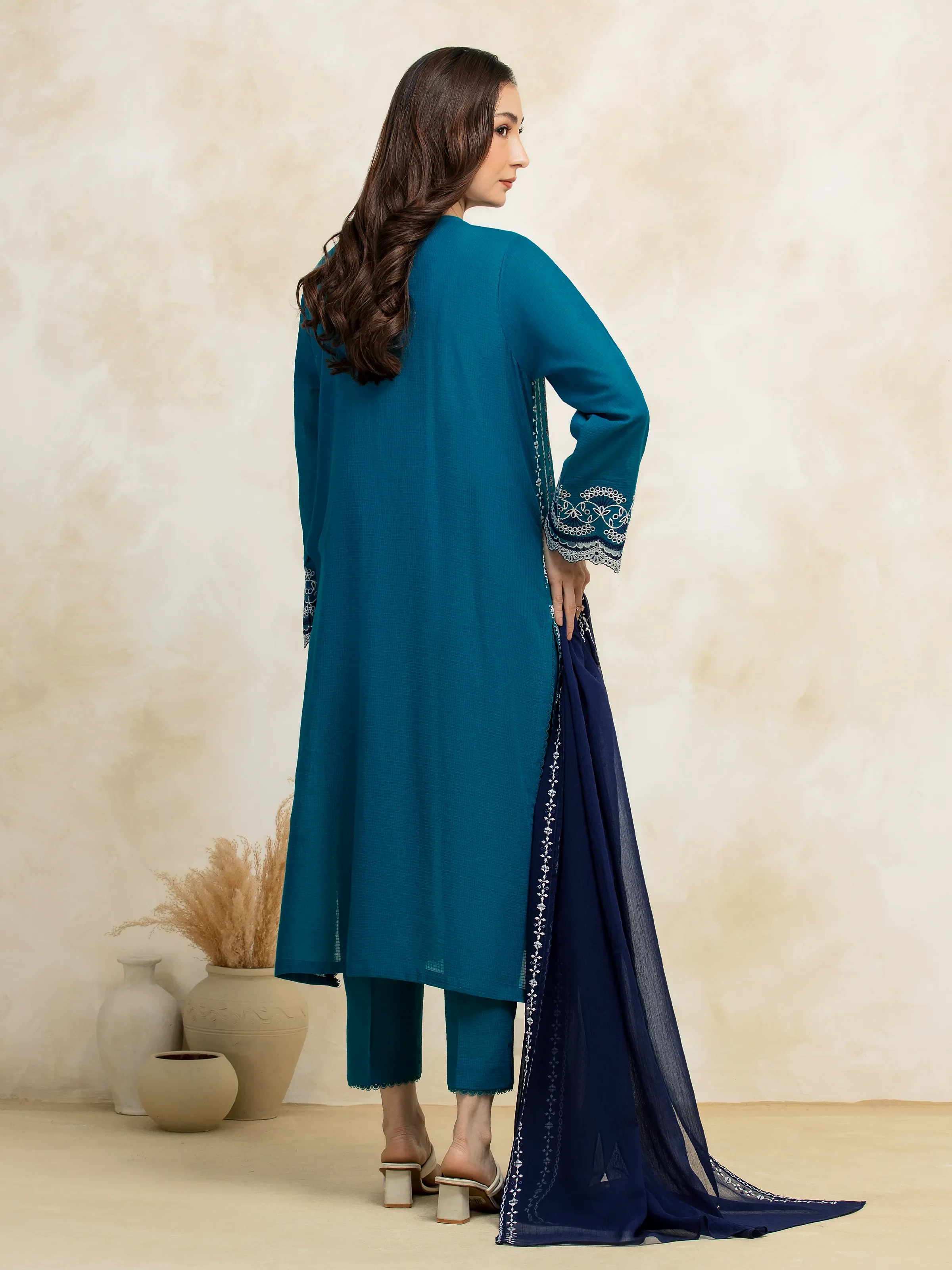 Embroidered Lawn Suit - EWU5V1-31223-3P - Image 2