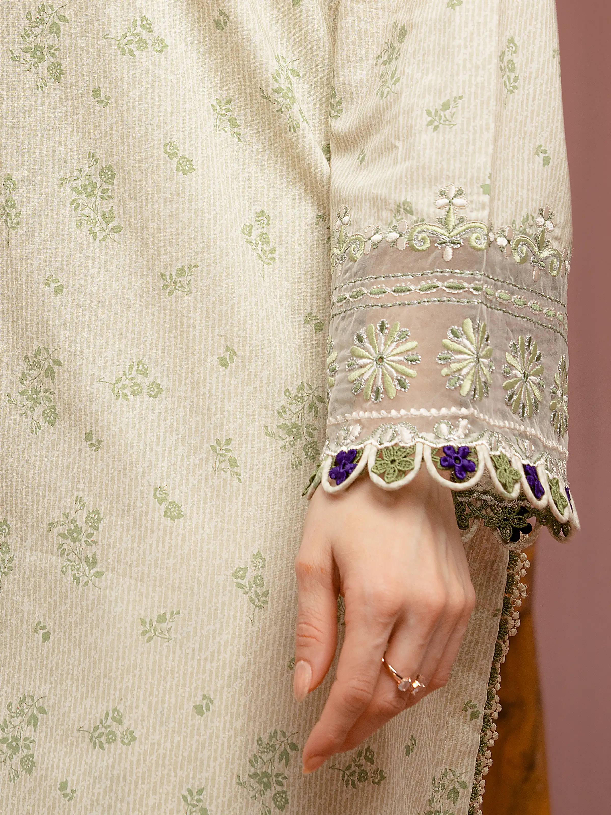 Embroidered Cambric Suit - EWU5V2-31058-3P - Image 4