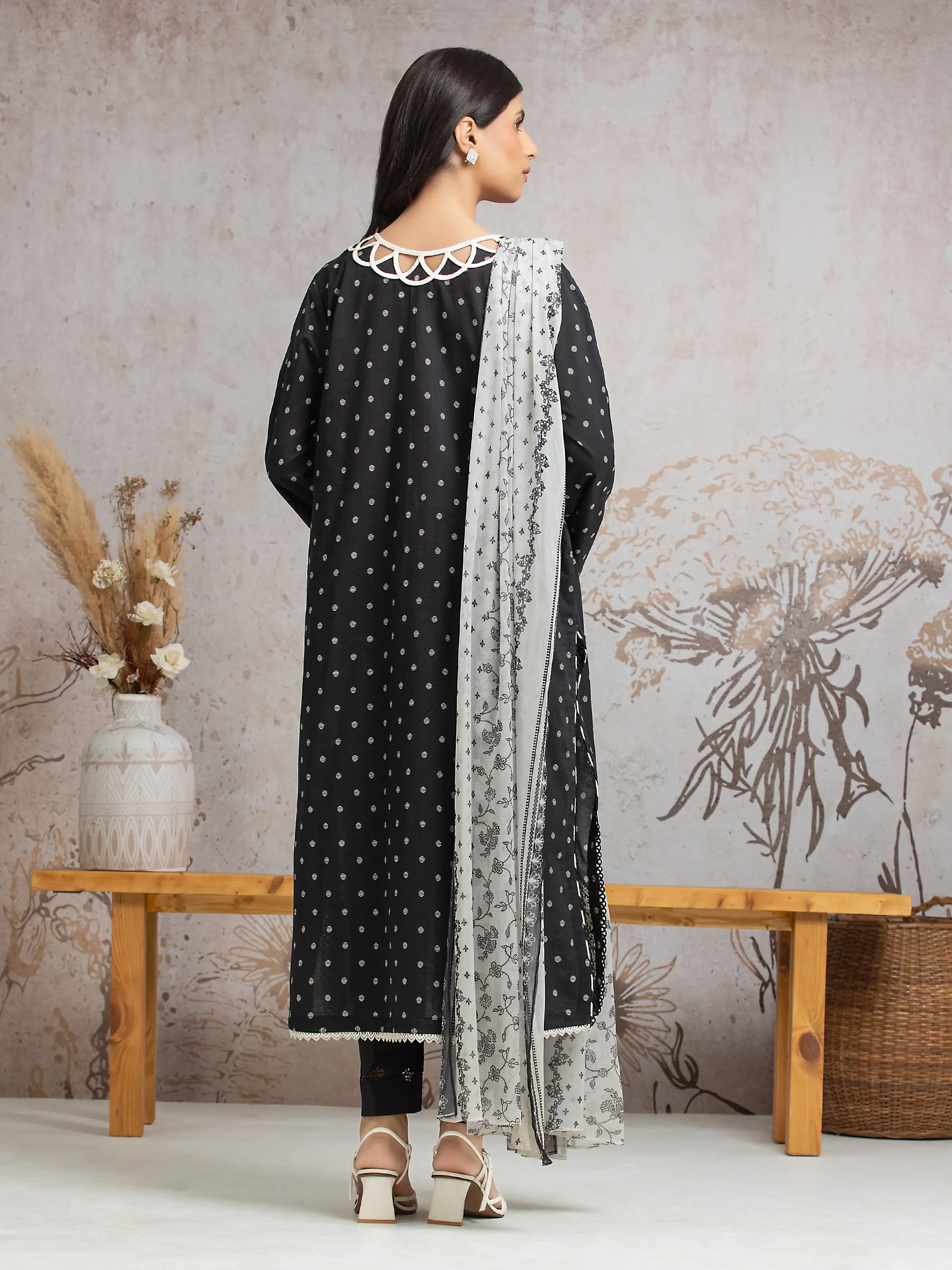 Embroidered Cambric Suit - EWU24V2-30028-3P - Image 4