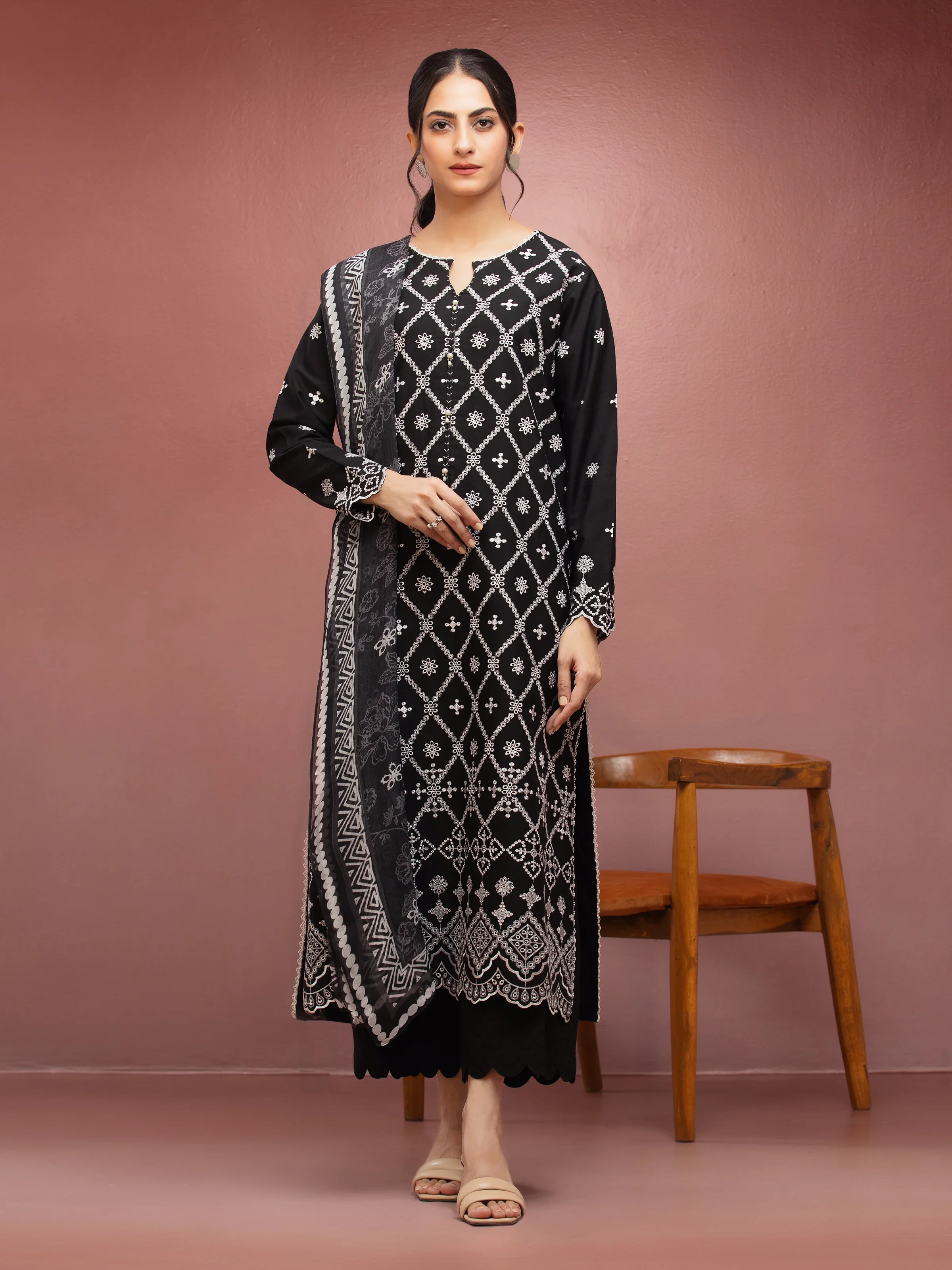 Embroidered Cambric Suit - EWU5V2-31002-3P