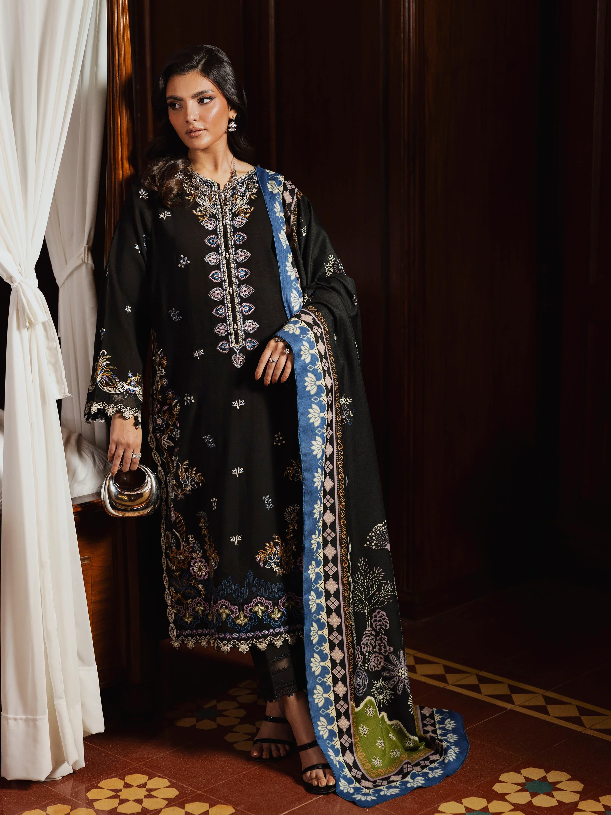 Embroidered Khaddar Suit - EWU5V11-32007-3P - Image 2