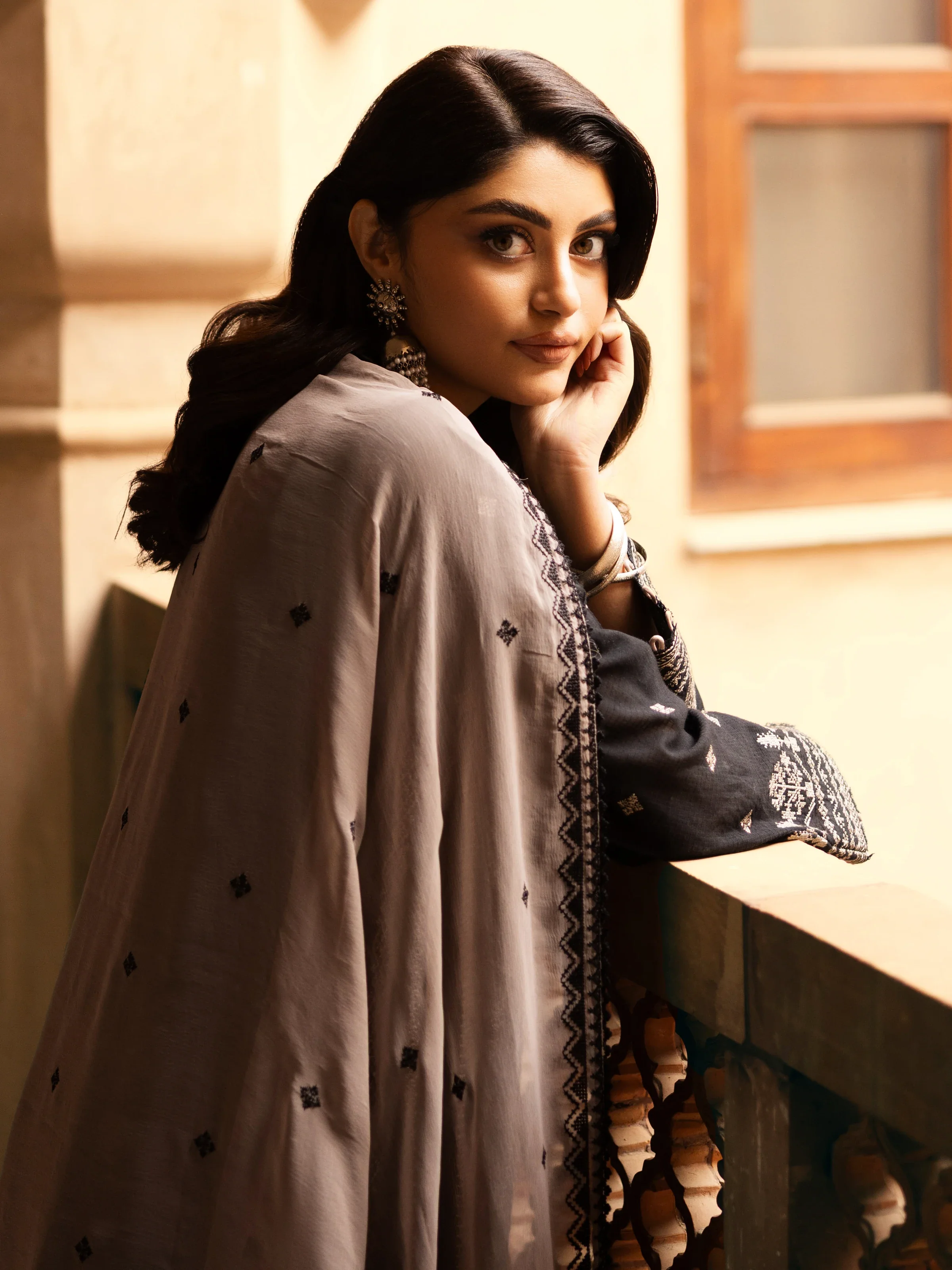 Embroidered Lawn Suit - EWU5V1-31248-3P - Image 3