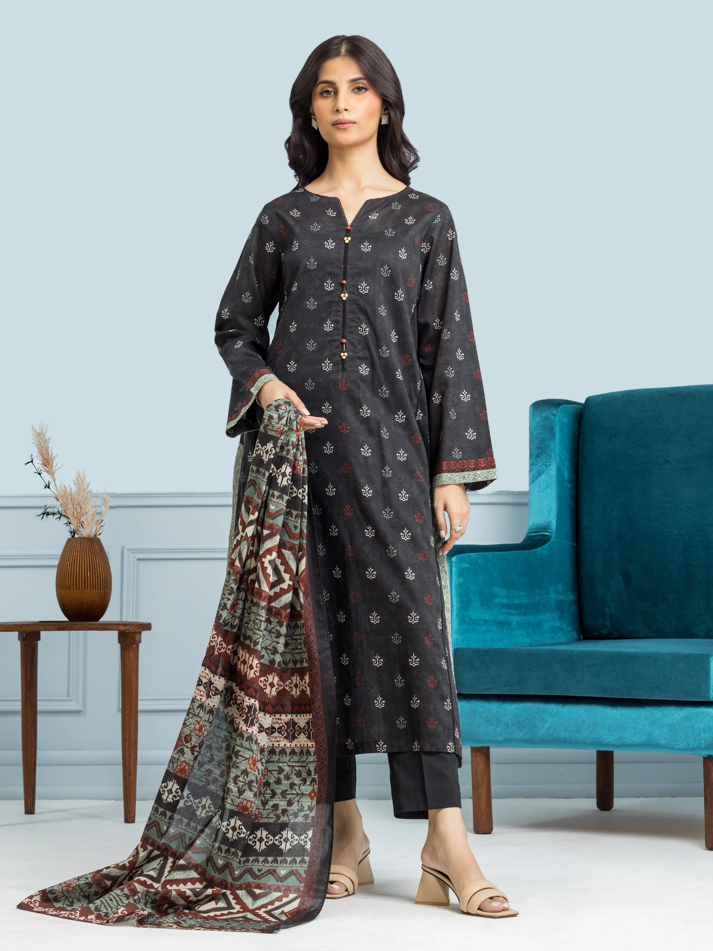 Printed Khaddar Suit - EWU24A3-28444-3P