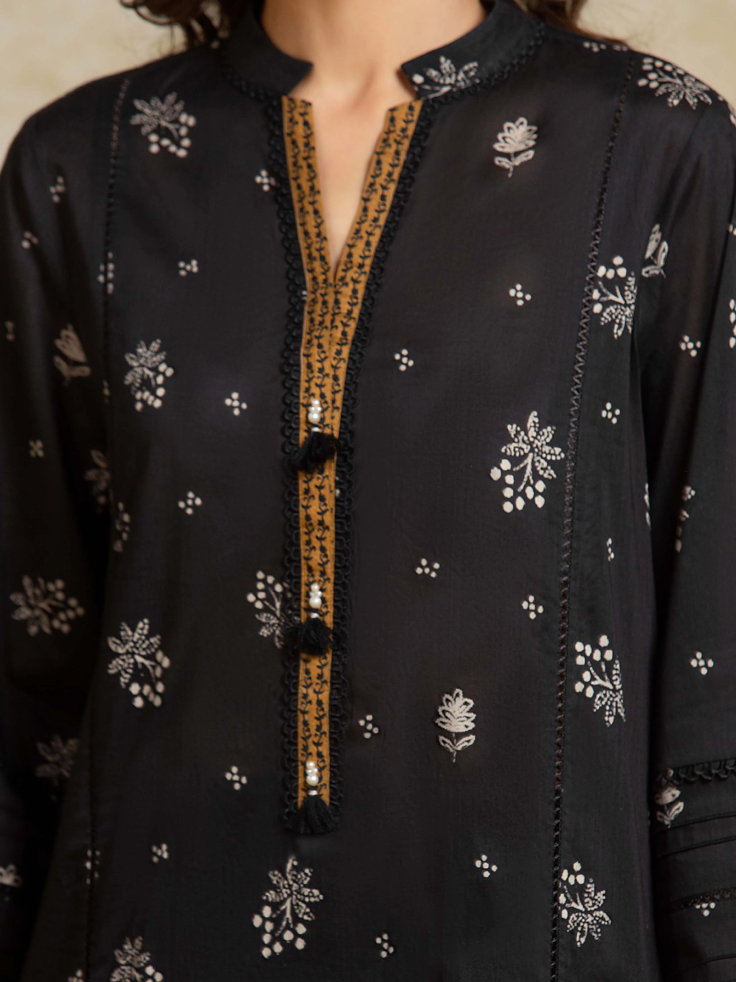 Printed Khaddar Suit - EWU5A3-35925-3P - Image 4