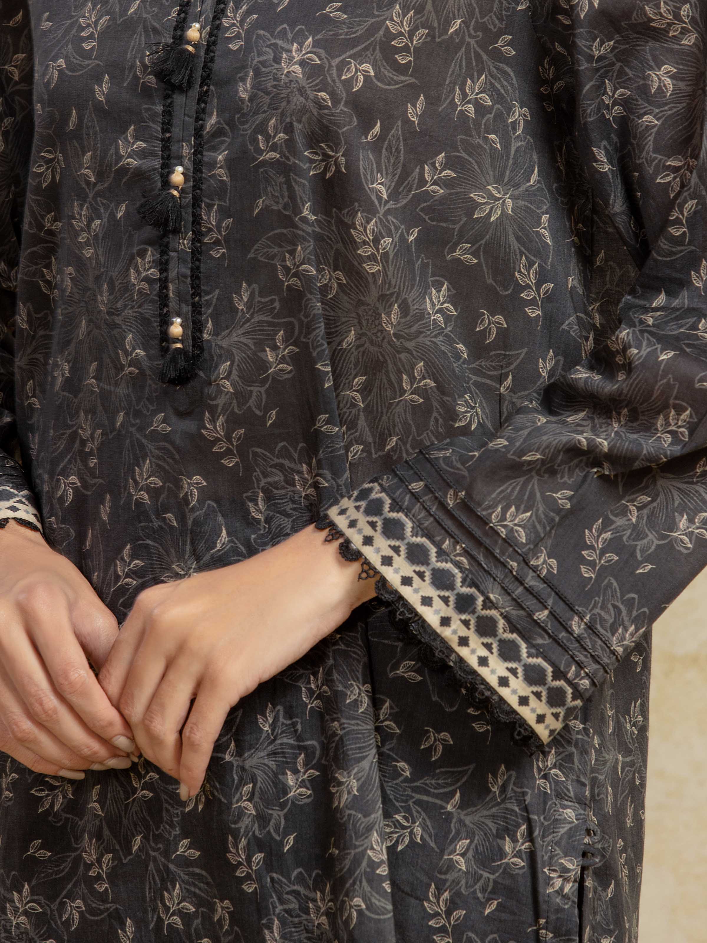 Printed Khaddar Suit - EWU5A3-35926-3P - Image 4