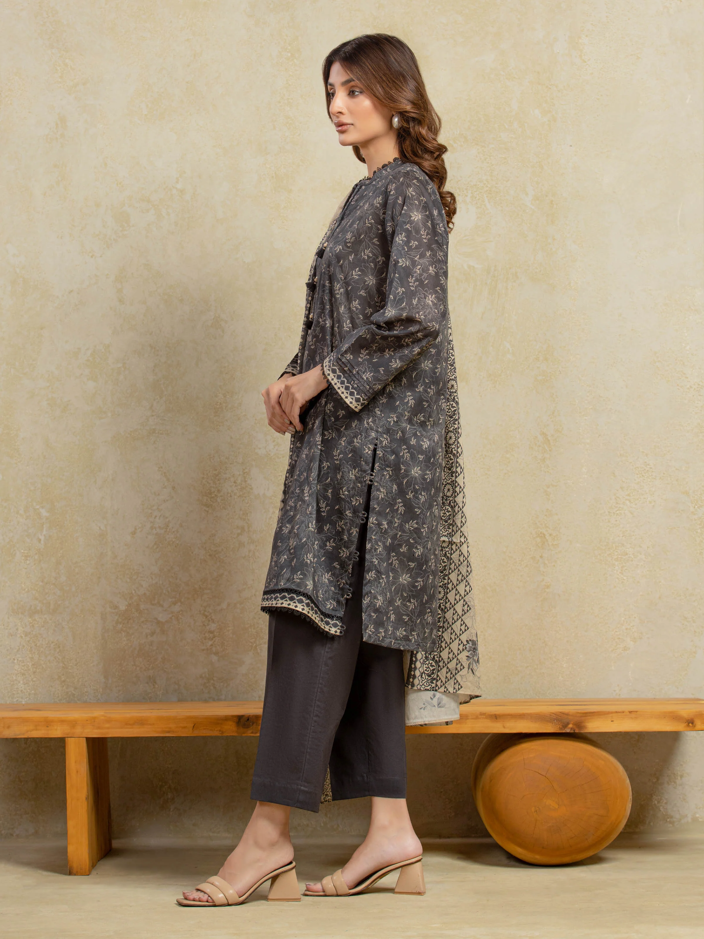 Printed Khaddar Suit - EWU5A3-35926-3P - Image 5