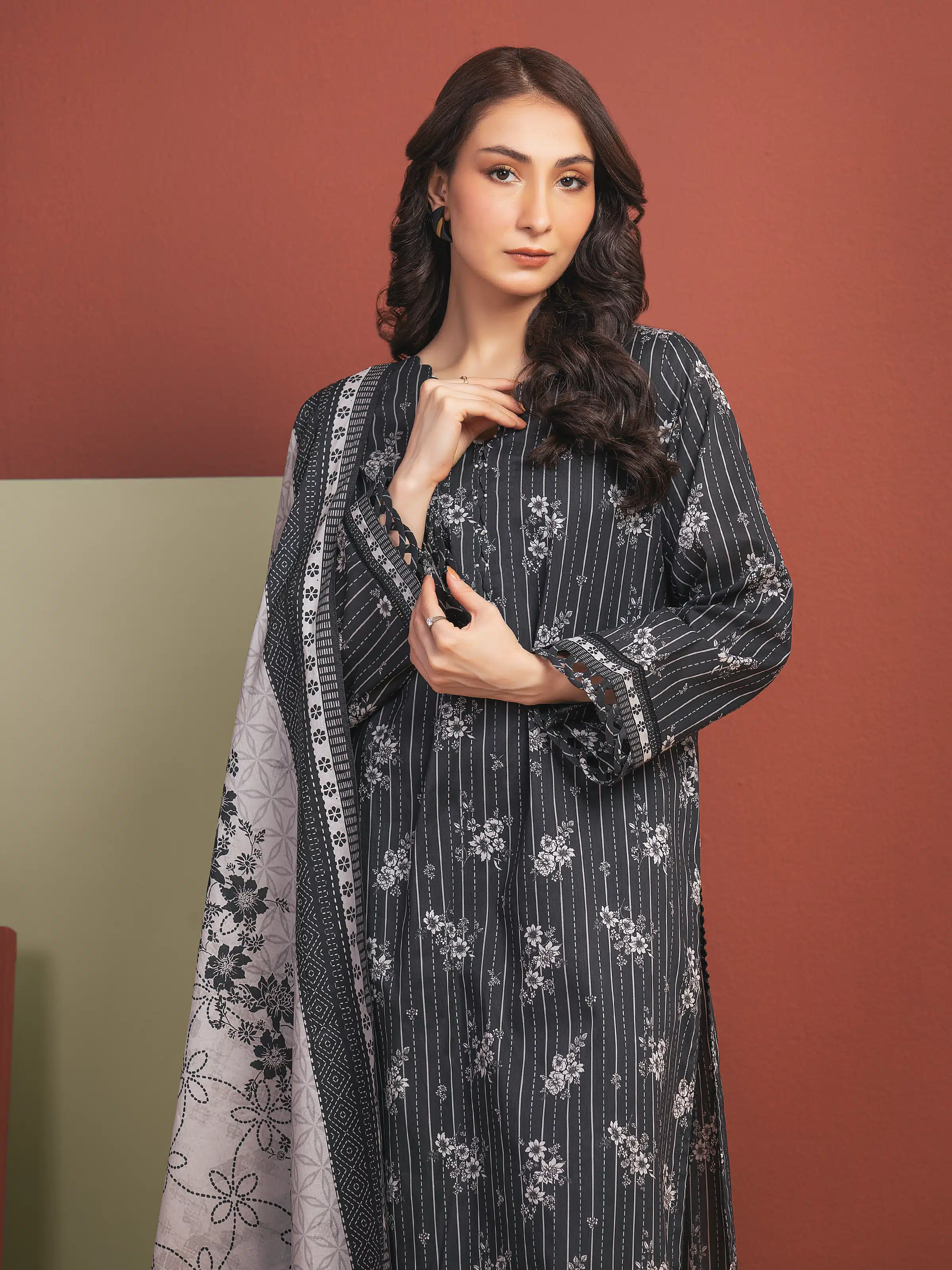 Printed Lawn Suit - EWU5A1-35307-3P - Image 2