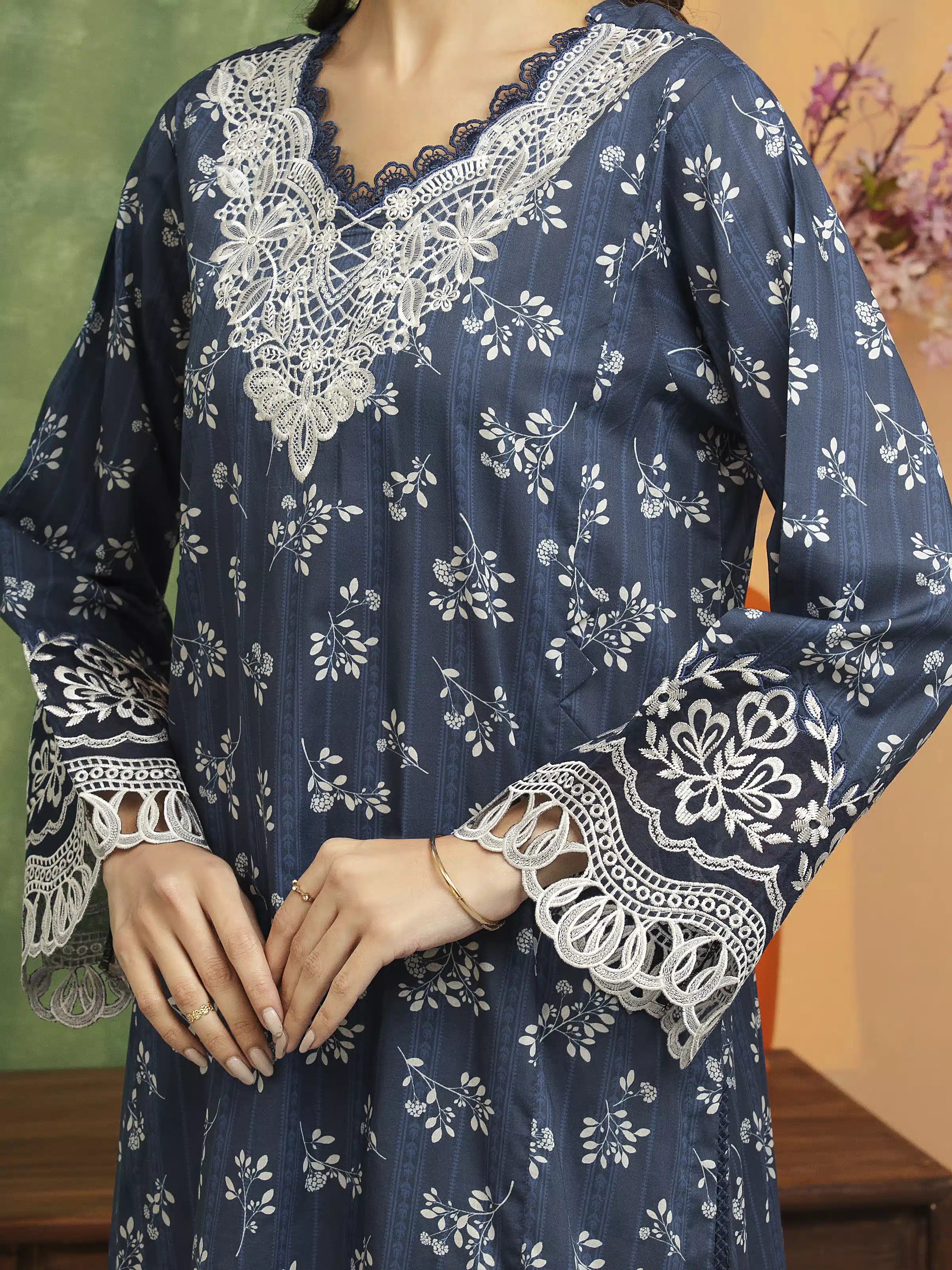 Embroidered Lawn Shirt Trouser - EWU5V1-31465ST - Image 5