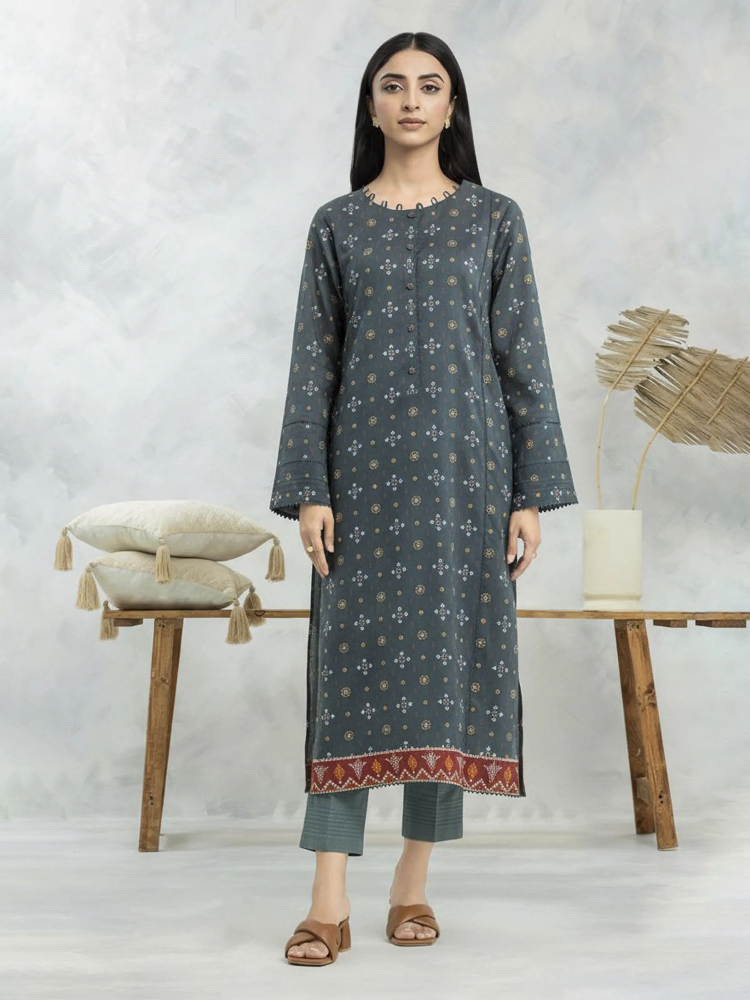 Printed Khaddar Shirt - EWU24A3-29319S