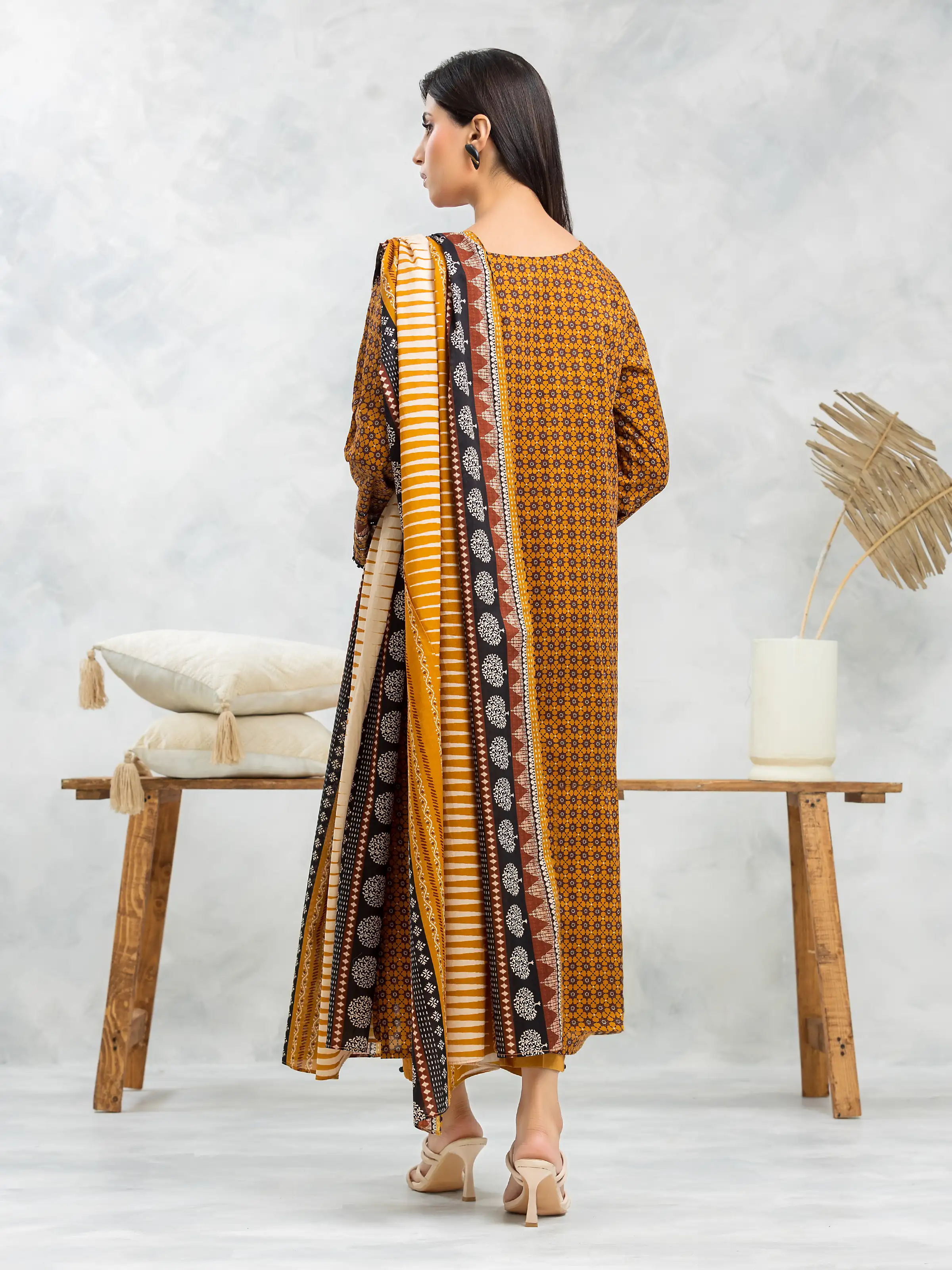 Printed Khaddar Suit - EWU24A3-28100-3P - Image 3