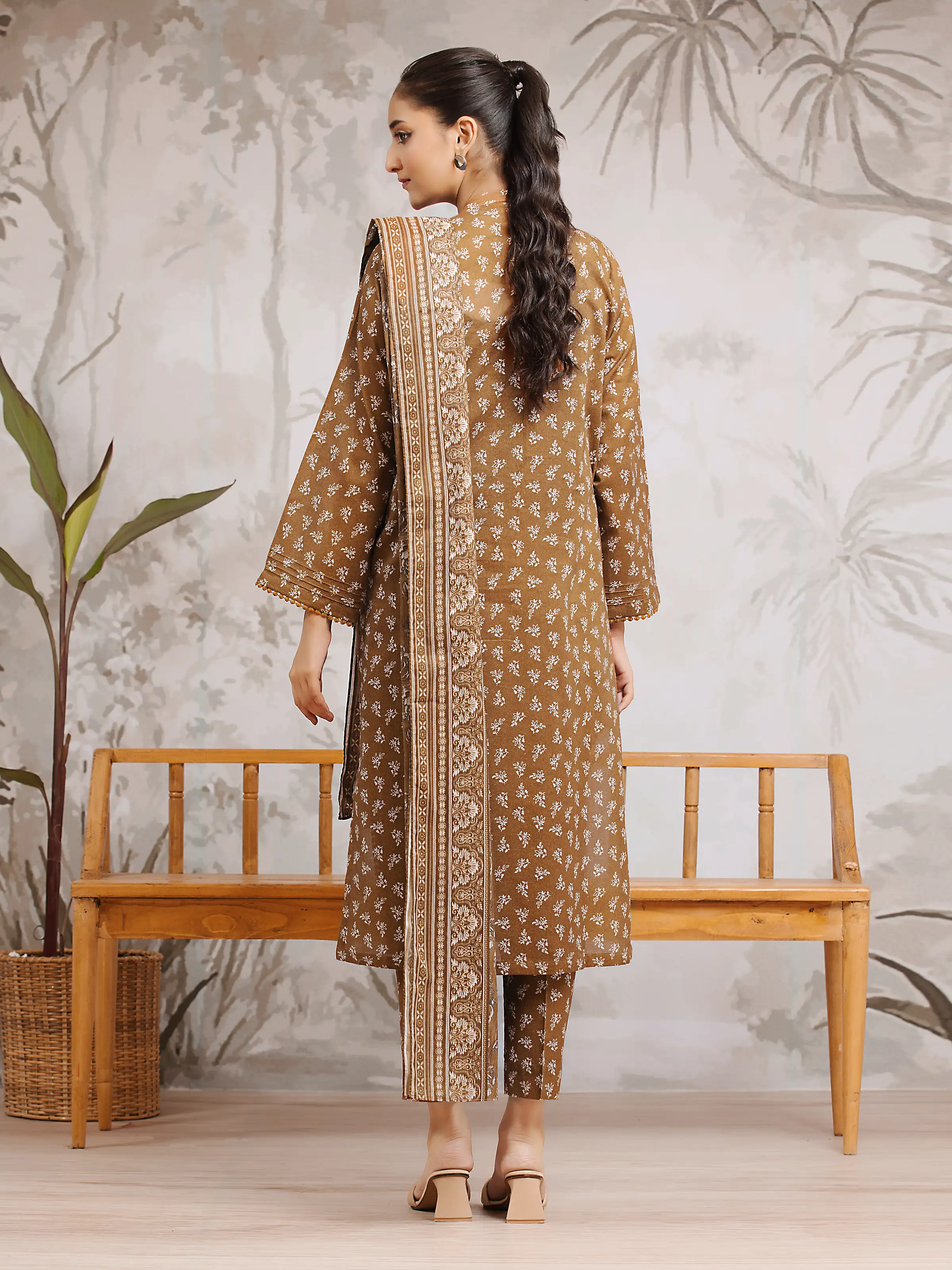 Printed Khaddar Suit - EWU24A3-29589-3P - Image 2