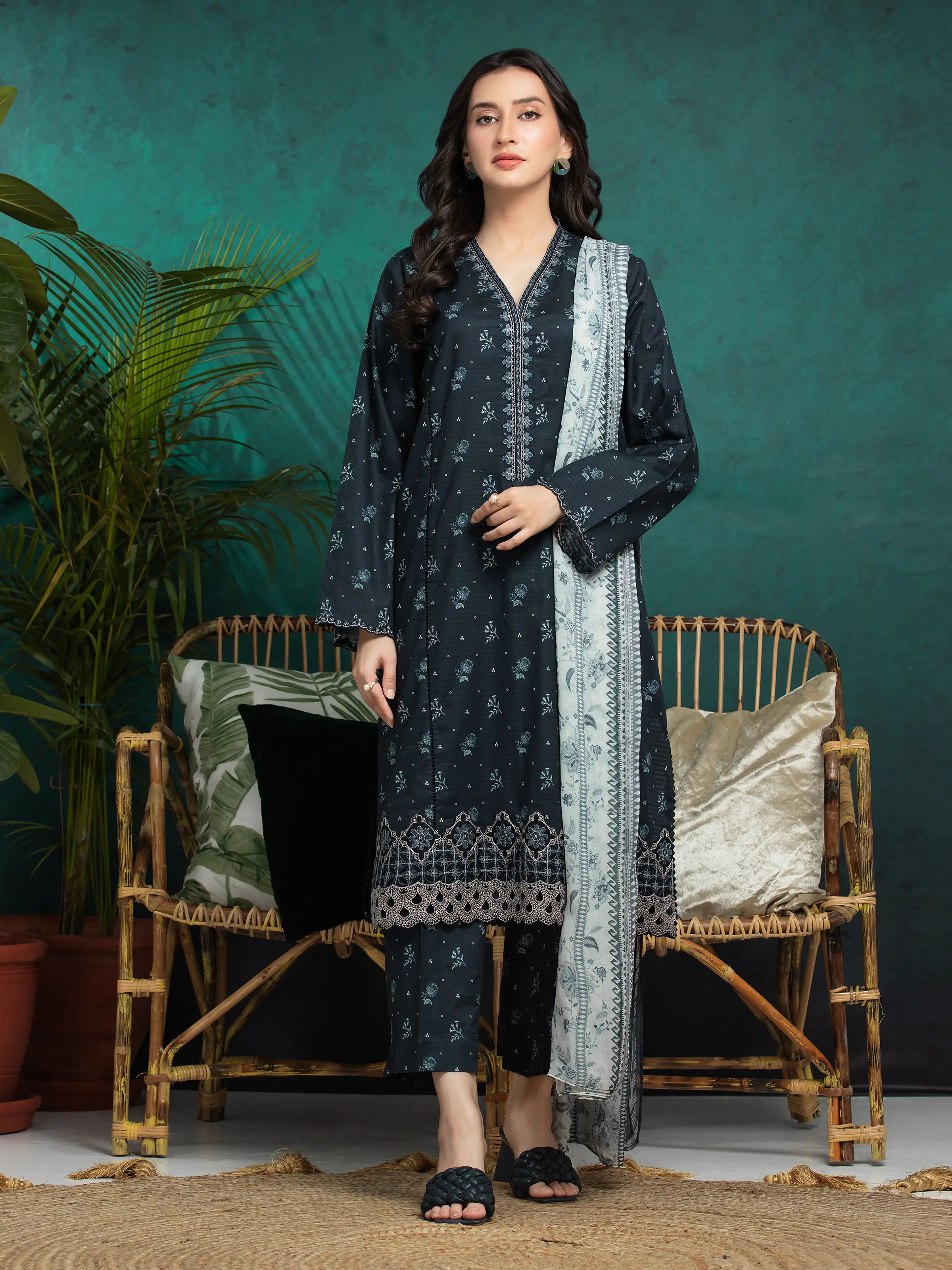 Embroidered Dobby Suit - EWU5V7-30362-3P