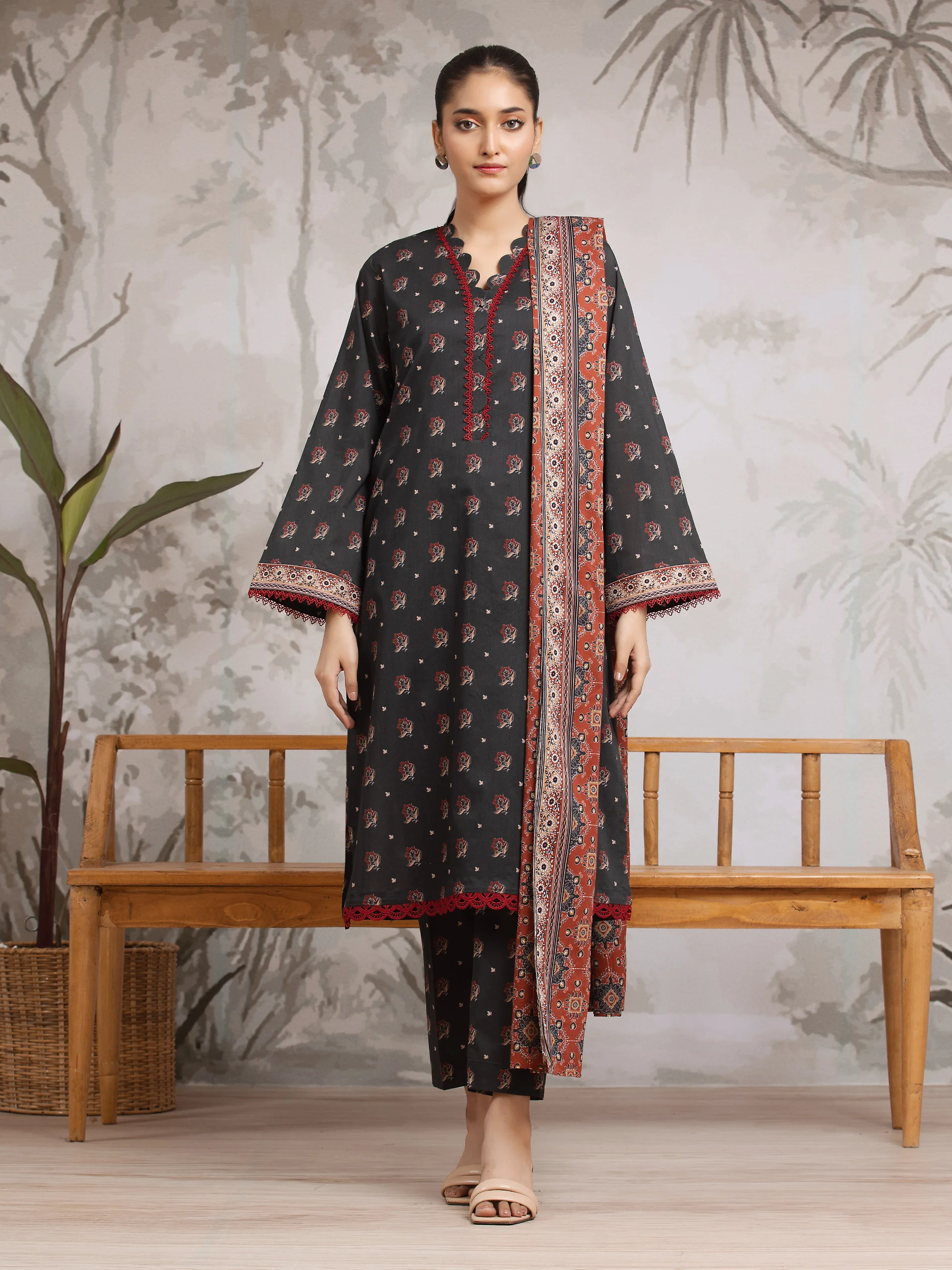 Printed Khaddar Suit - EWU24A3-29802-3P